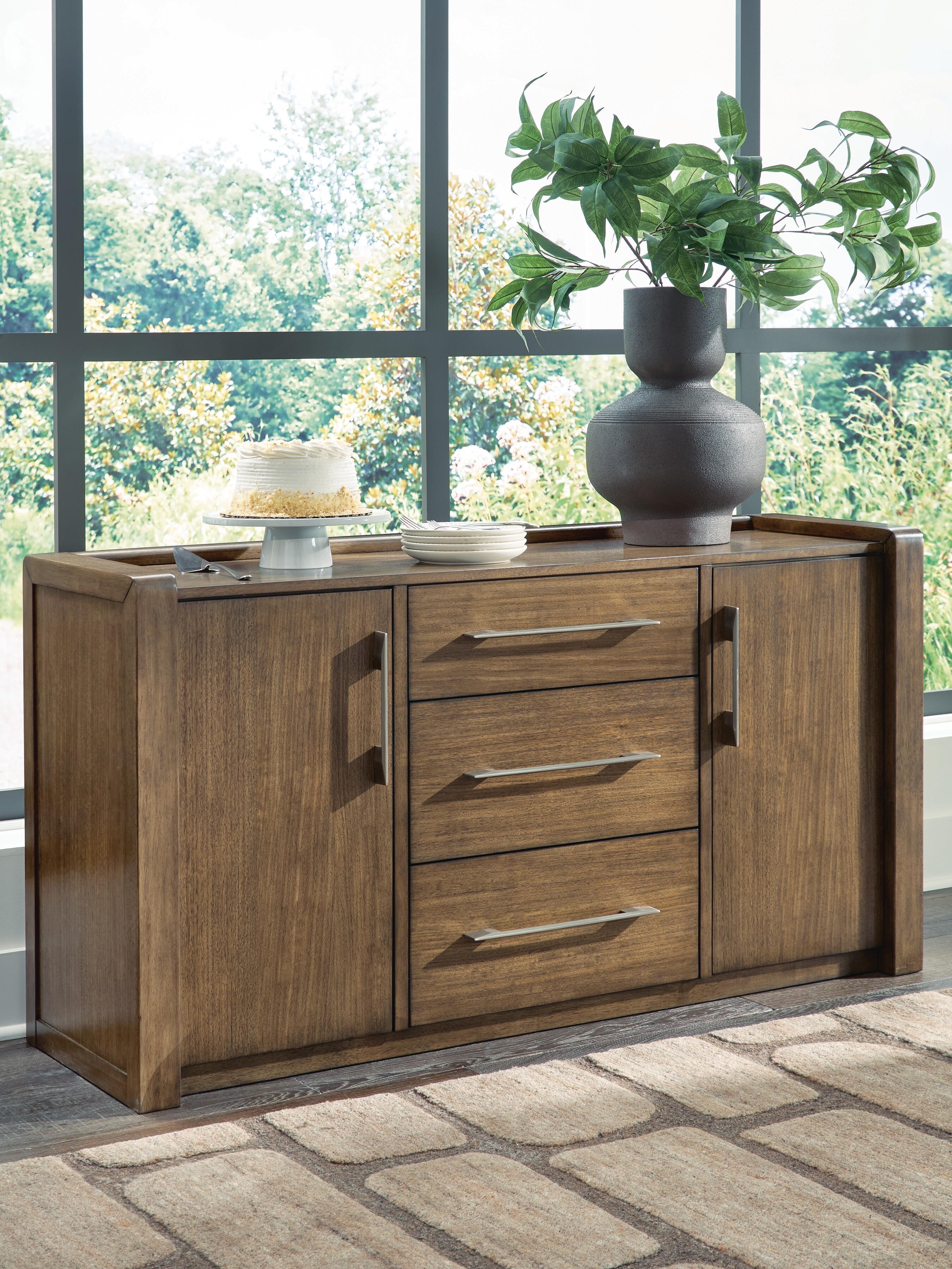 Ashley Marxmore Dining Room Server