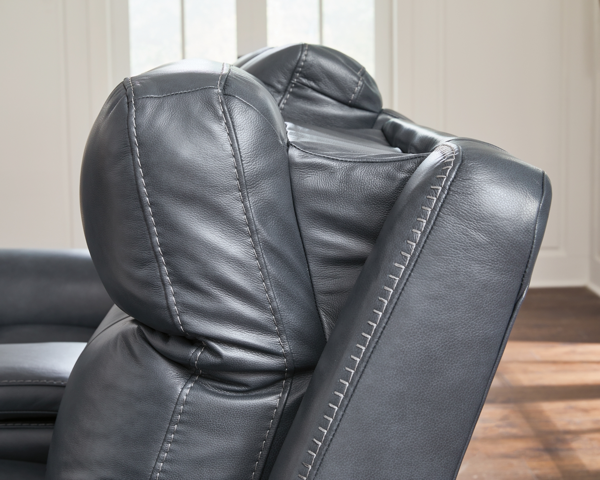 Signature Design by Ashley Next Move Pwr Rec Sofa With Adj Headrest