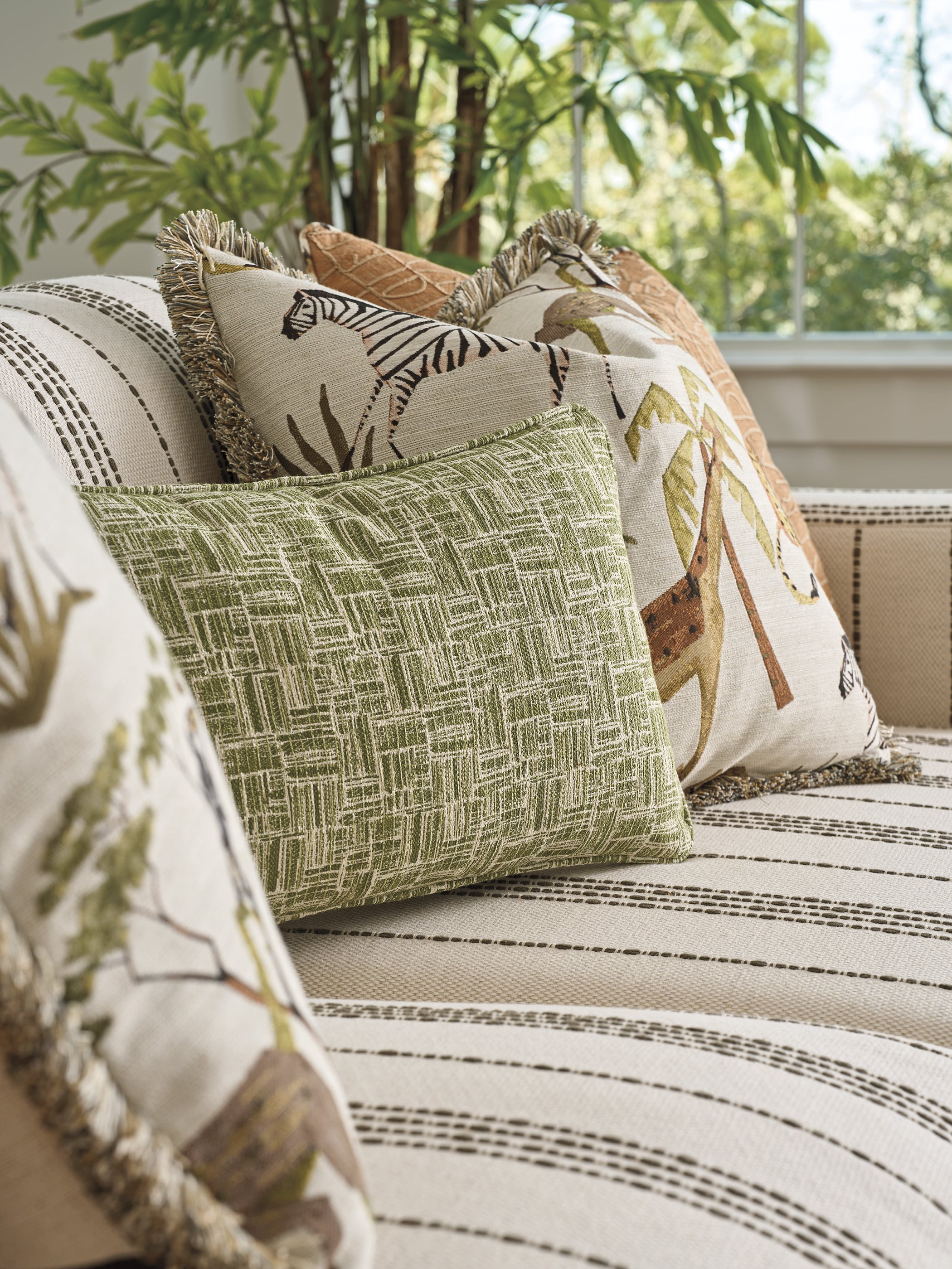 Tommy Bahama Home Key Biscayne Star Islands Sofa