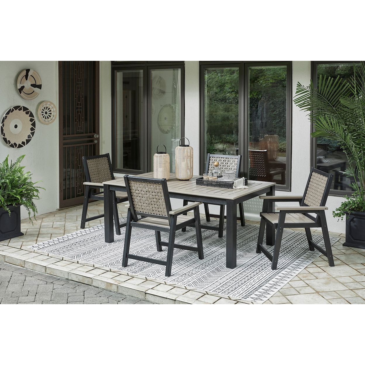Signature Design by Ashley Mount Valley Outdoor Dining Set