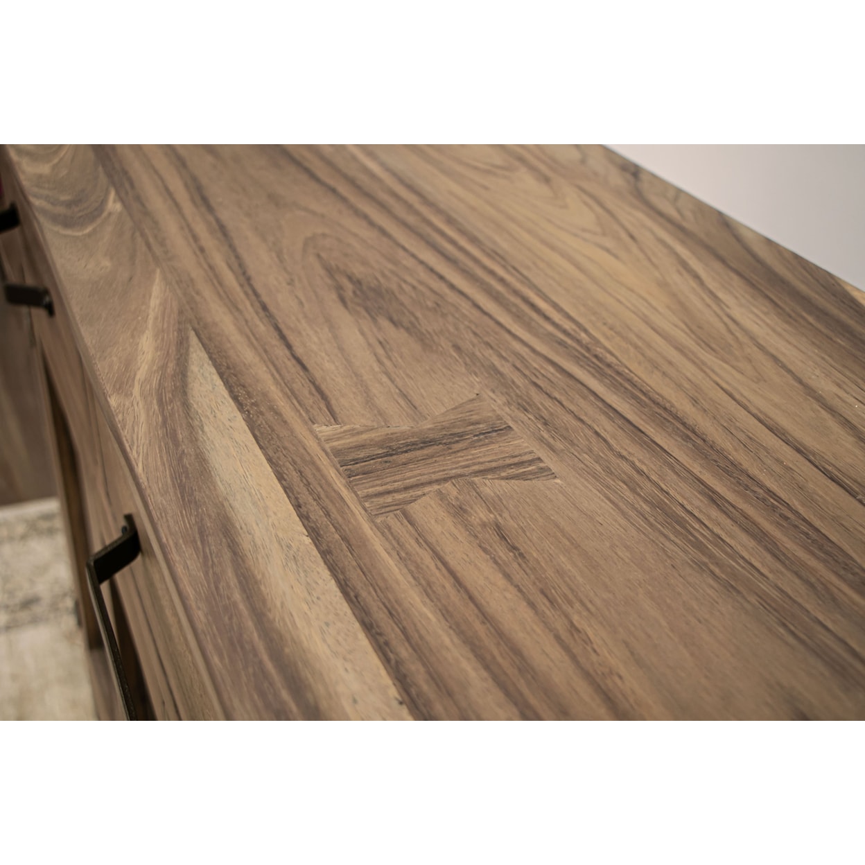 VFM Signature Natural Parota Console