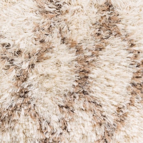 6'7" x 9' Rug