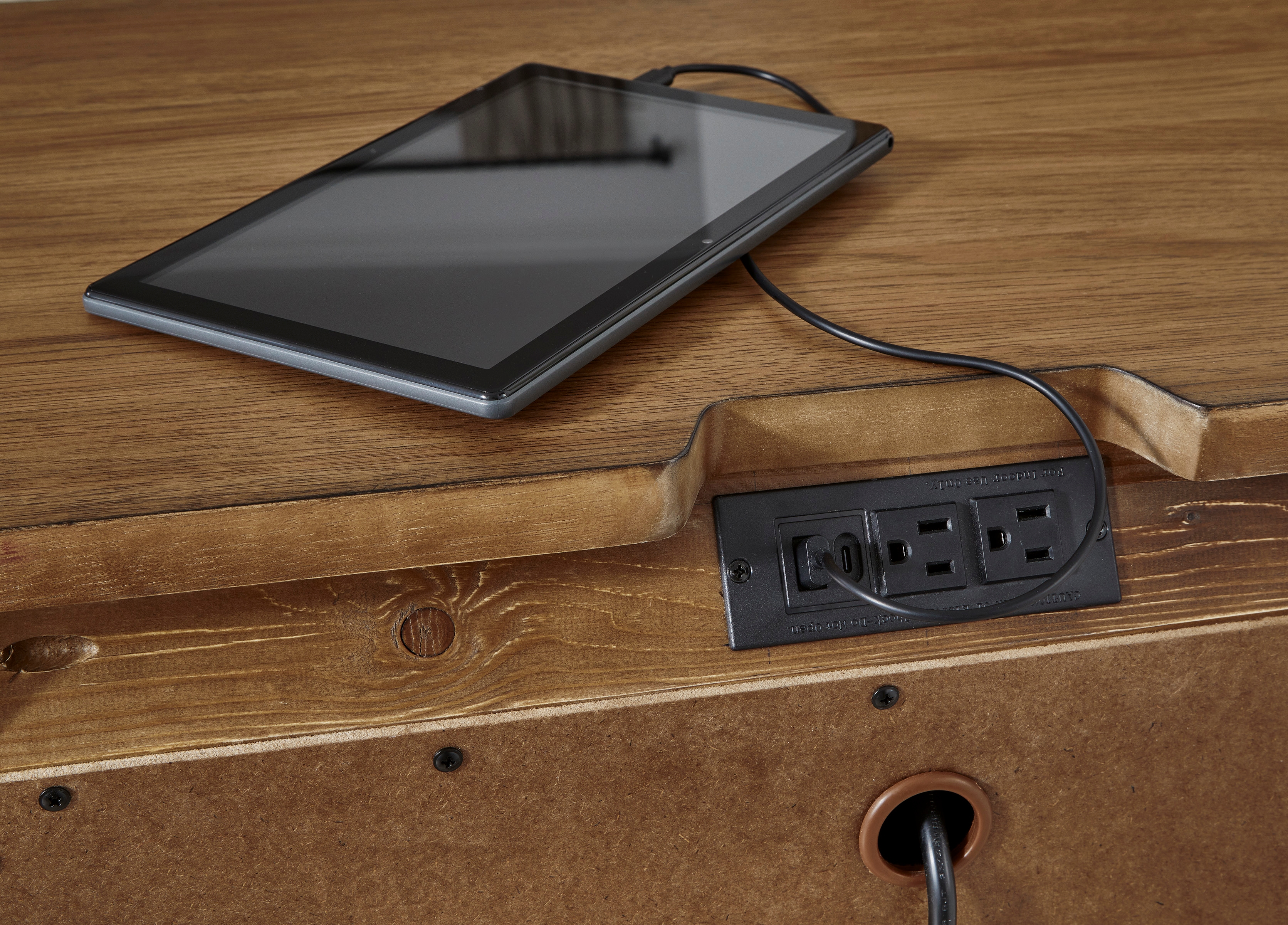 Signature Design by Ashley Sharlance 3-Drawer Nightstand