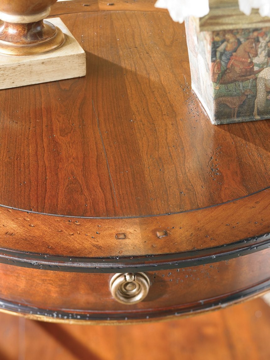 Sherrill Occasional CONTINENTAL CLASSICS Round Lamp Table