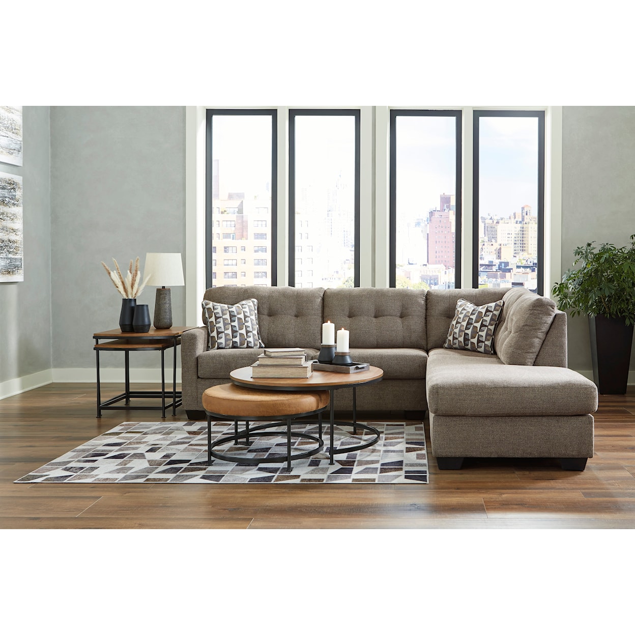 Signature Design by Ashley Furniture Mahoney Sectional Sofa