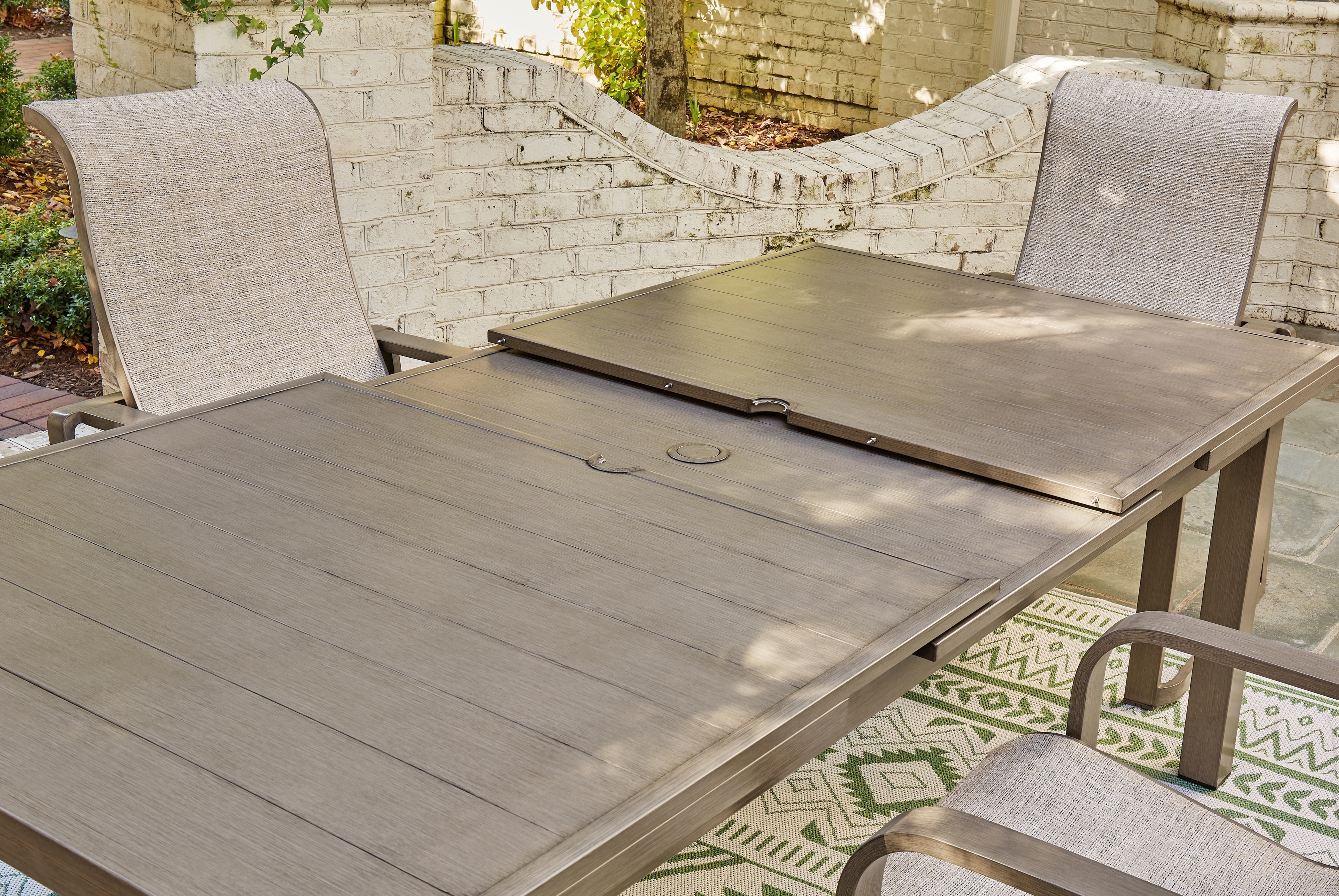 Signature Design by Ashley Beach Front Rect Dining Room Ext Table