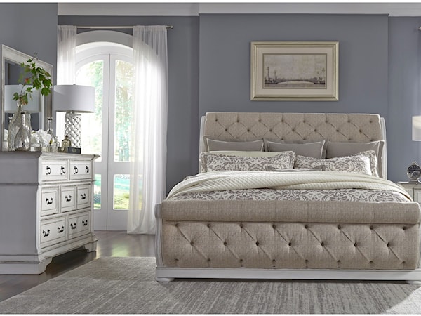 3-Piece Upholstered Queen Sleigh Bedroom Set
