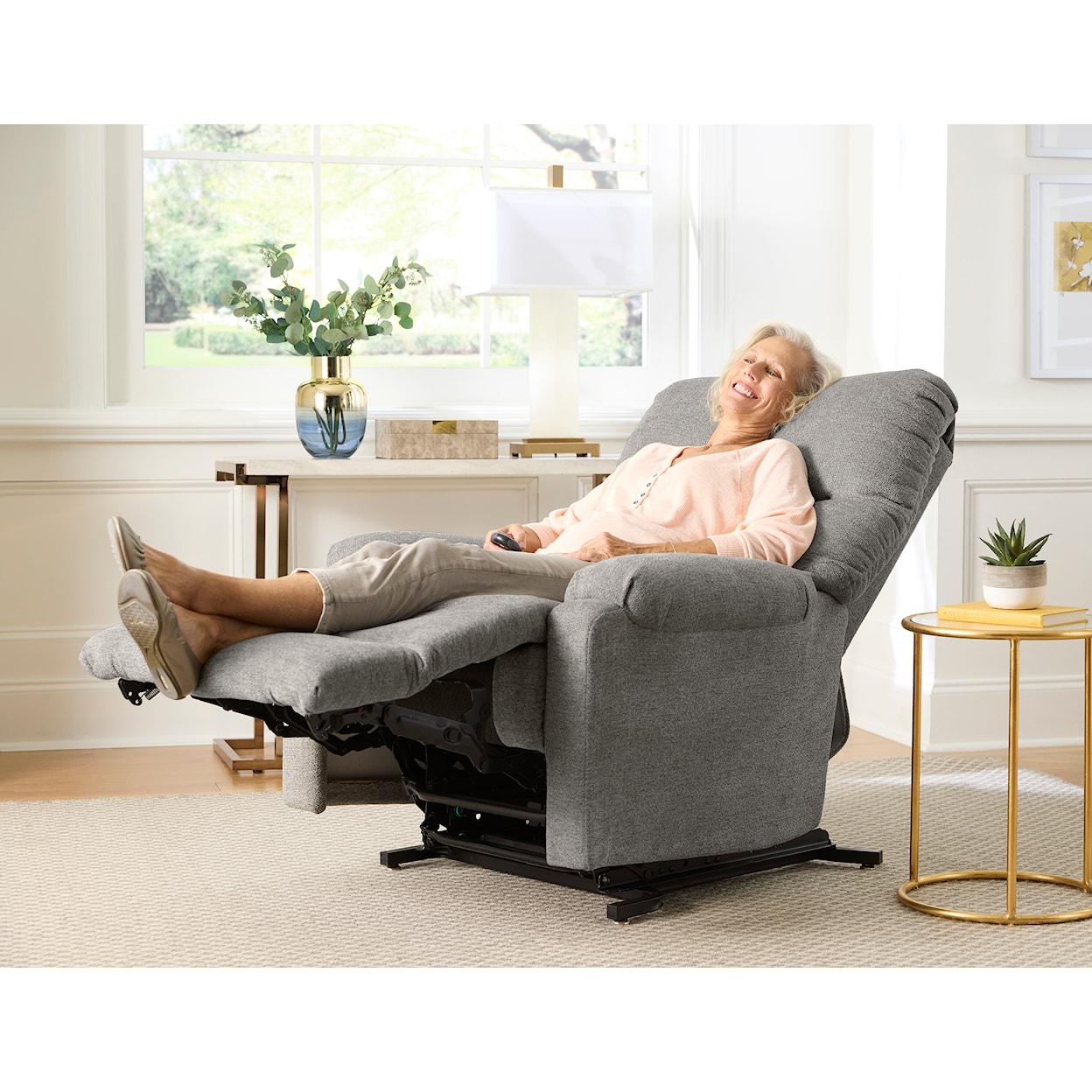 Best Home Furnishings Karen Power Lift Recliner