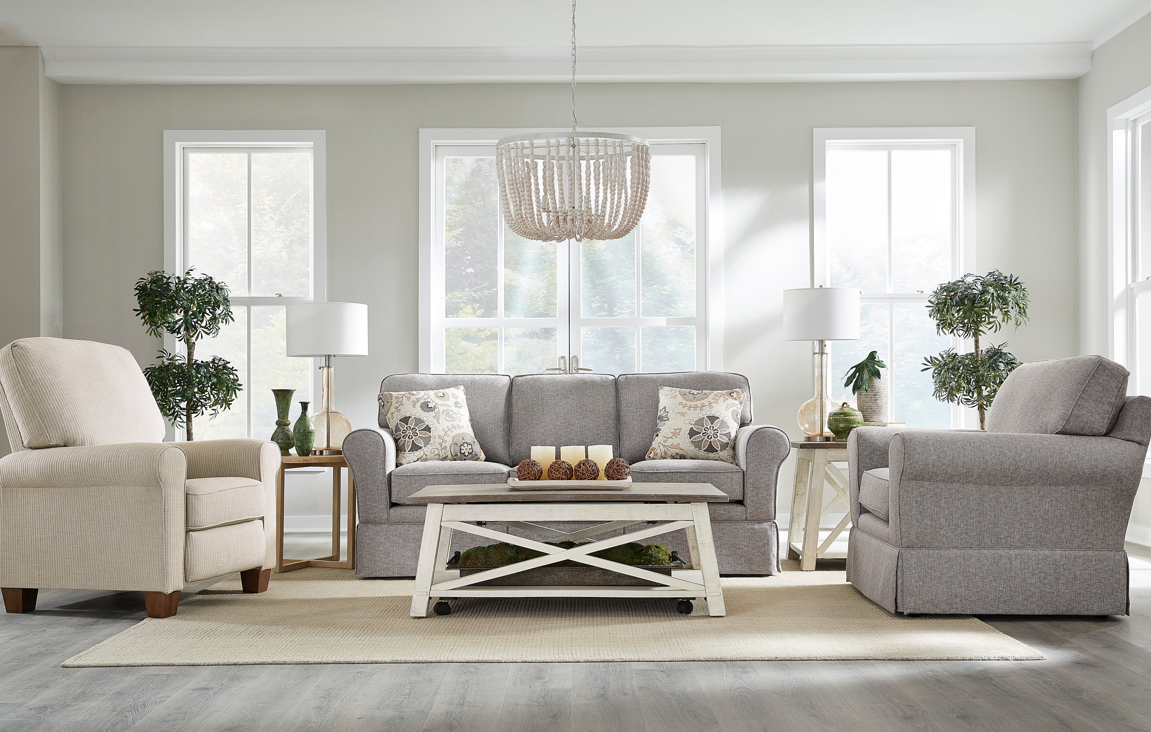 Best Home Furnishings Susanna Sofa