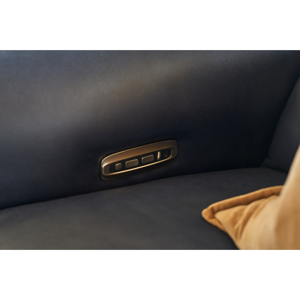 La-Z-Boy Clybourn Power Reclining Sofa w/ Headrest