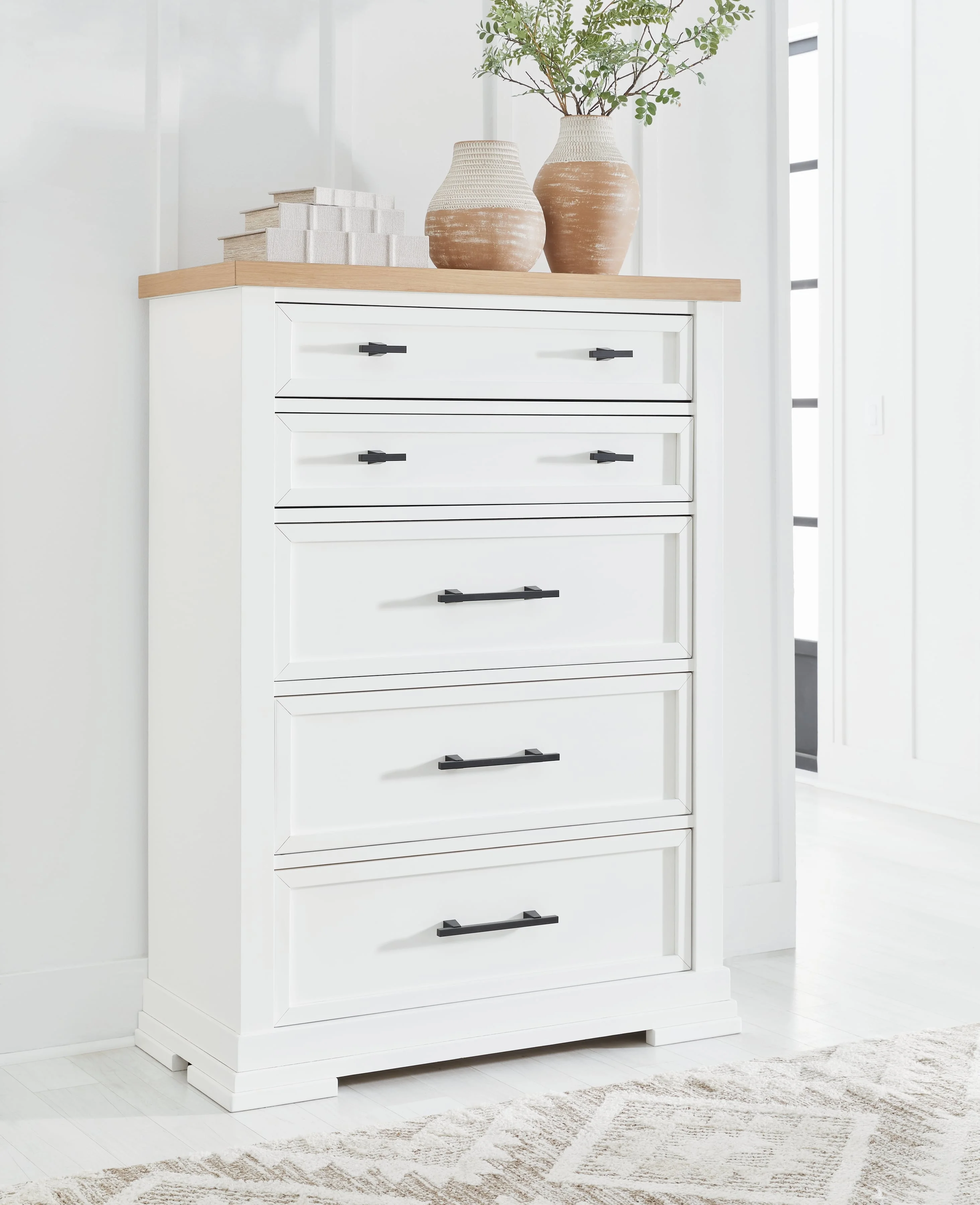 Image 5 of Ashbryn Collection by Benchcraft by Ashley