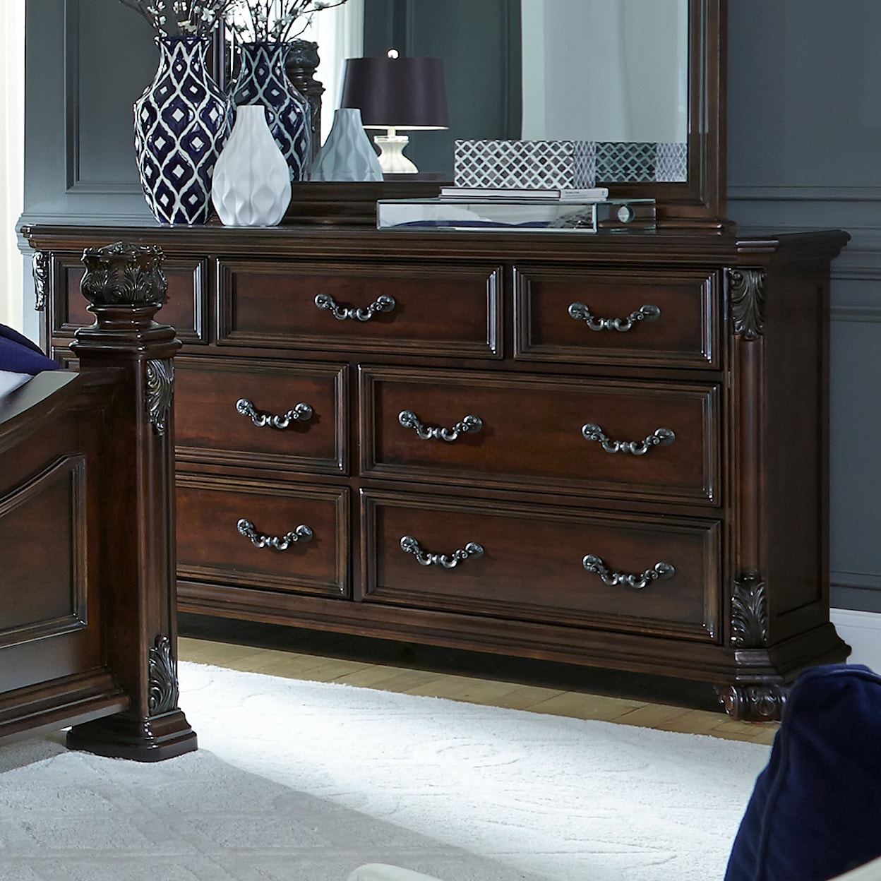 Liberty Furniture Messina Cherry 7-Drawer Dresser