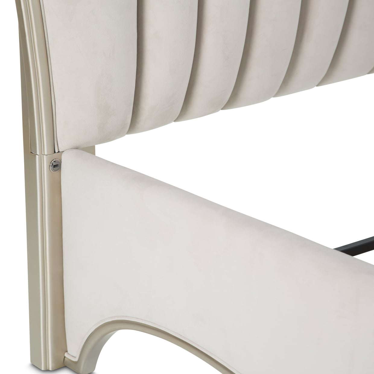 Michael Amini London Place Upholstered California King Scalloped Bed