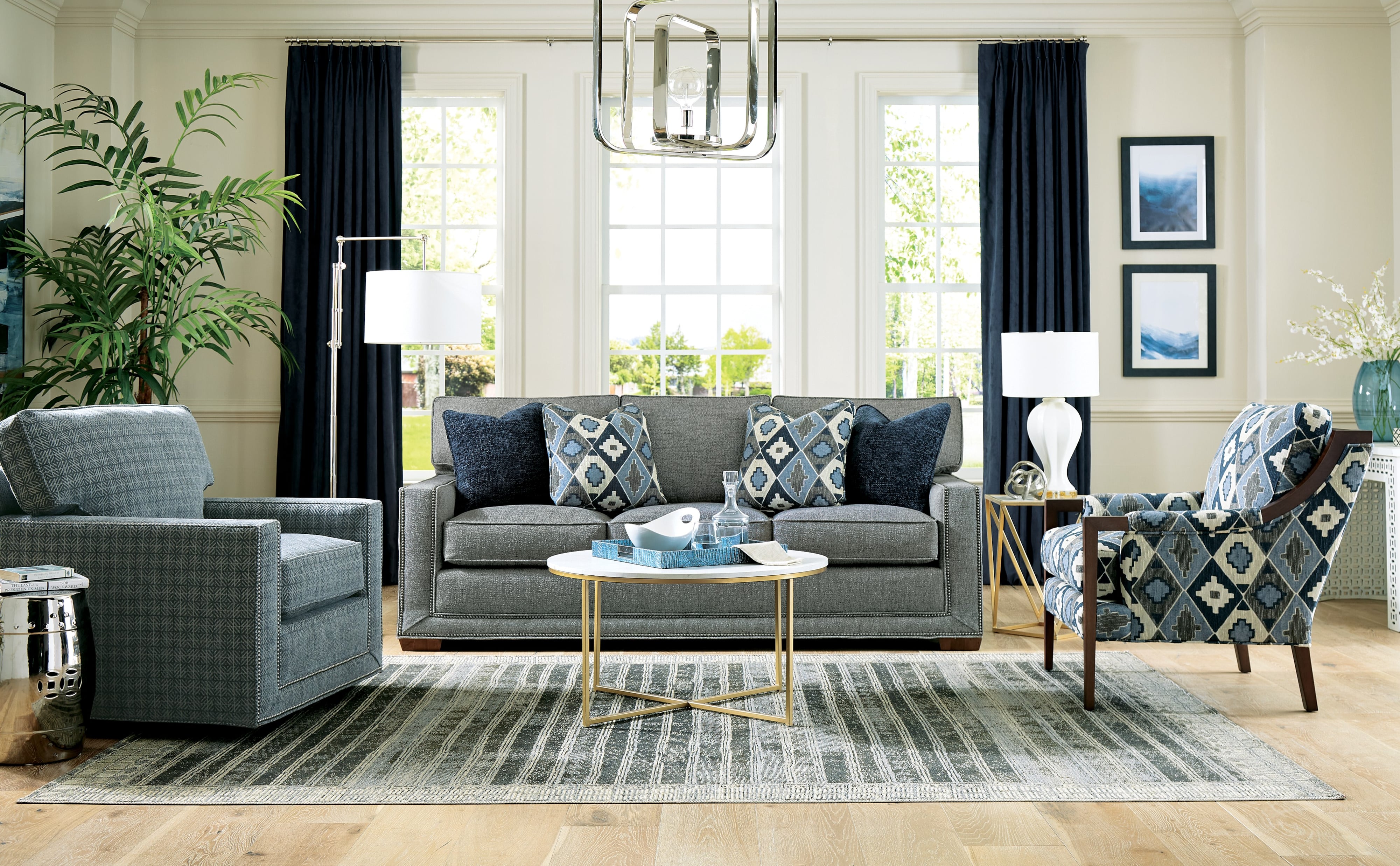 Craftmaster 723250 723250BD MAEVE-41 Manhattan Transitional Sofa 