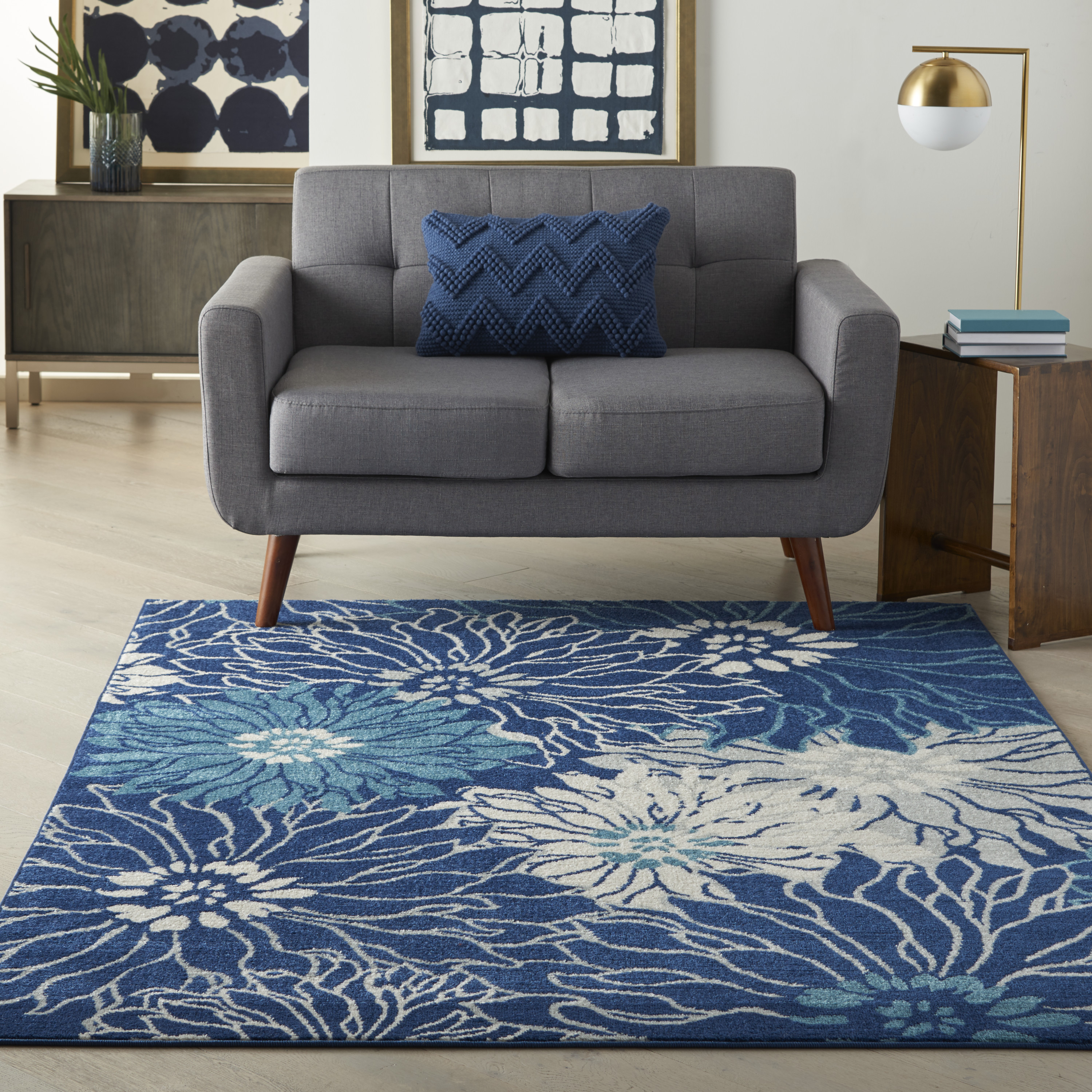 5'3" x 7'3"  Rug