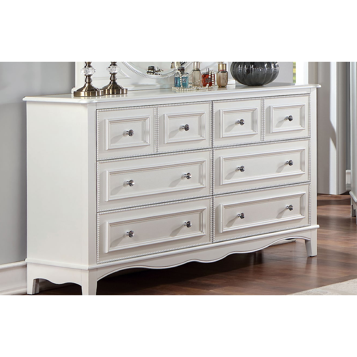 Furniture of America CADENCE 8-Drawer Dresser
