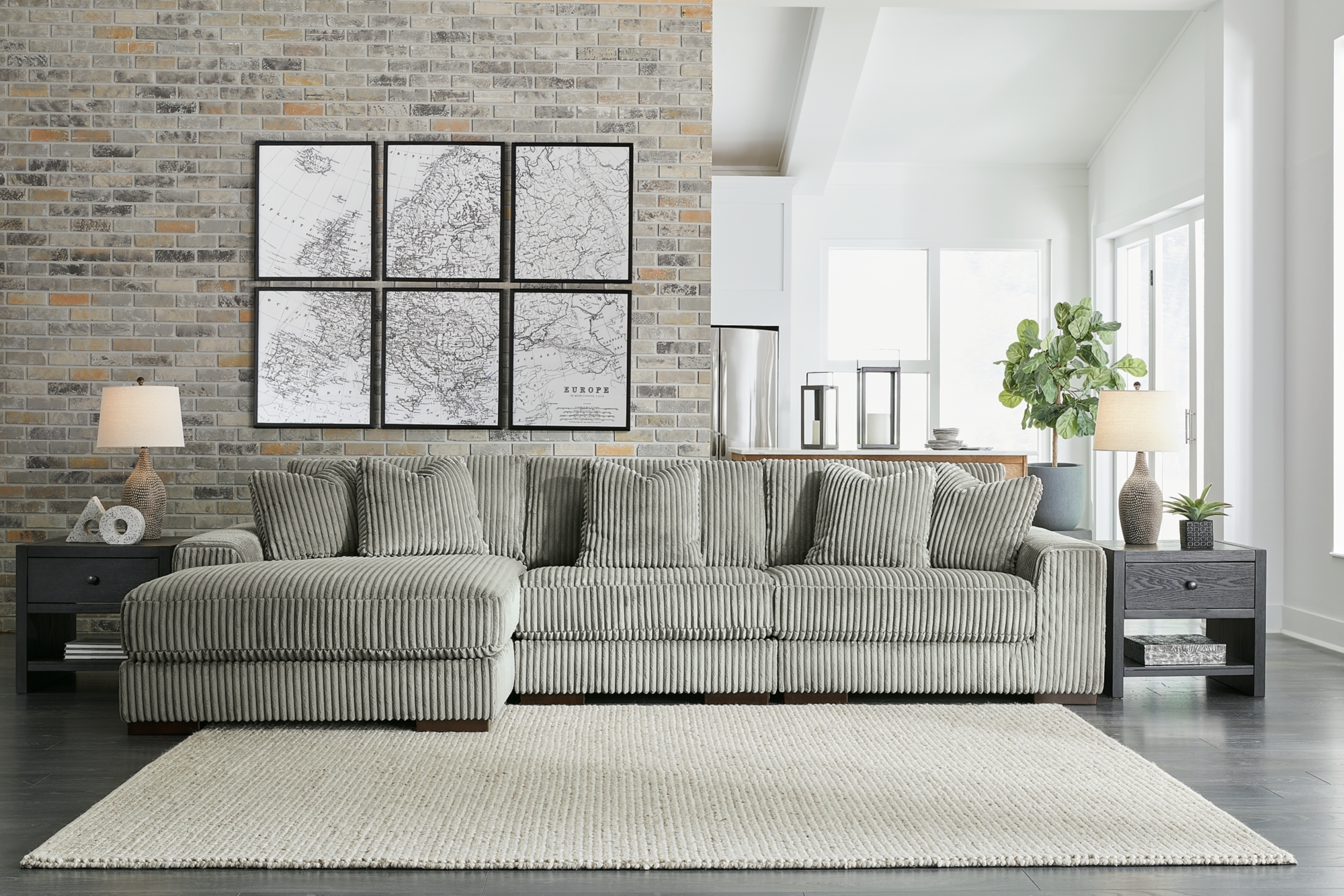 Sectional With Chaise