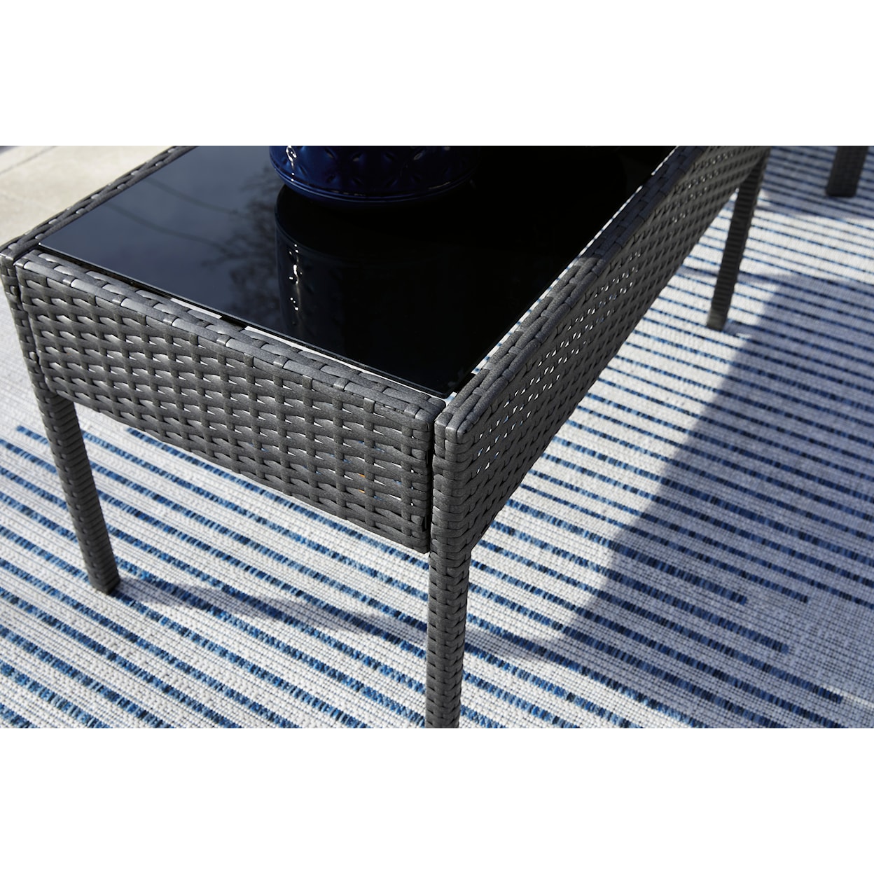 Signature Design by Ashley Alina Outdoor Loveseat/Chairs/Table Set