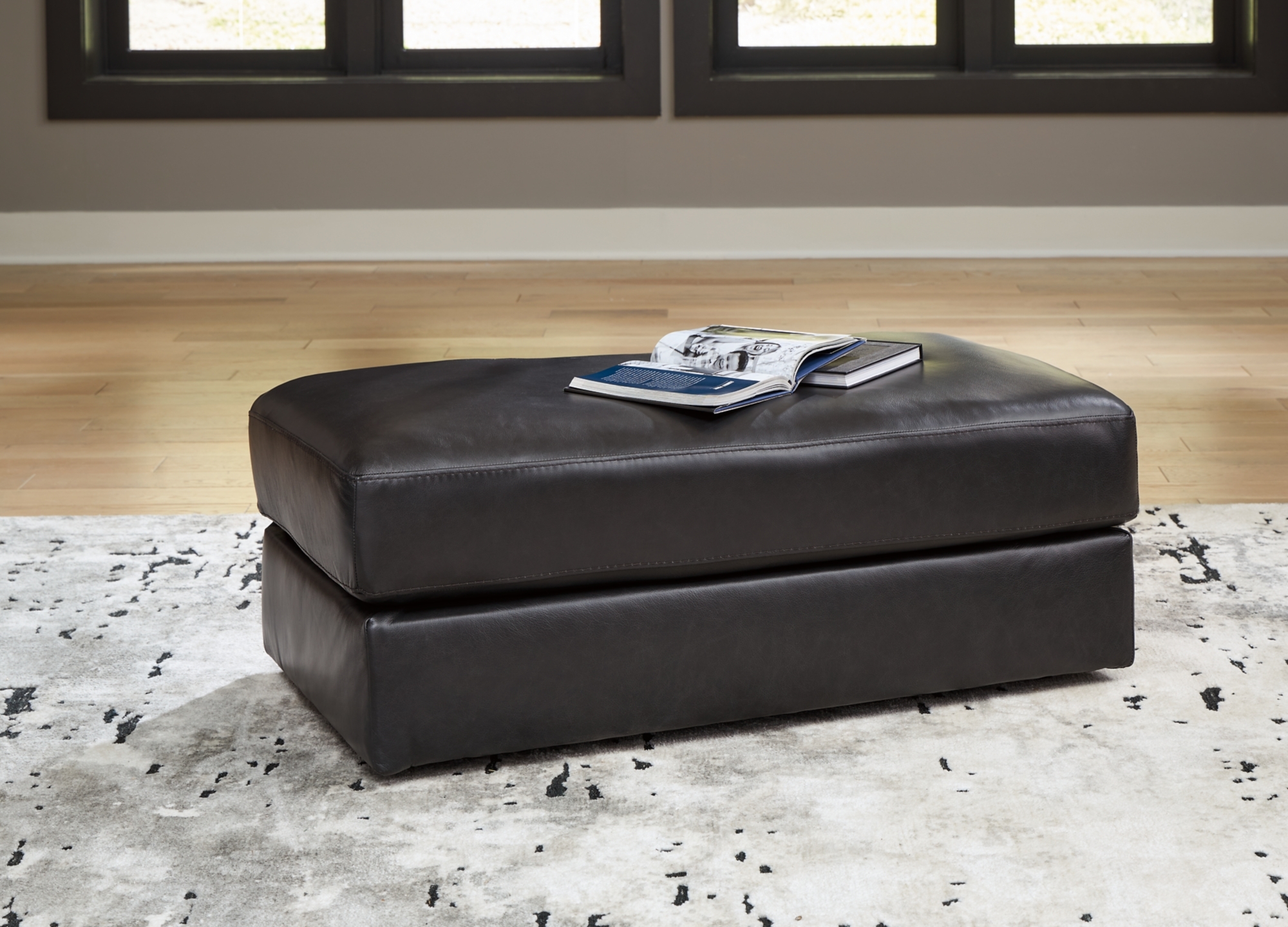 Signature Design by Ashley Amiata Oversized Chair And Ottoman