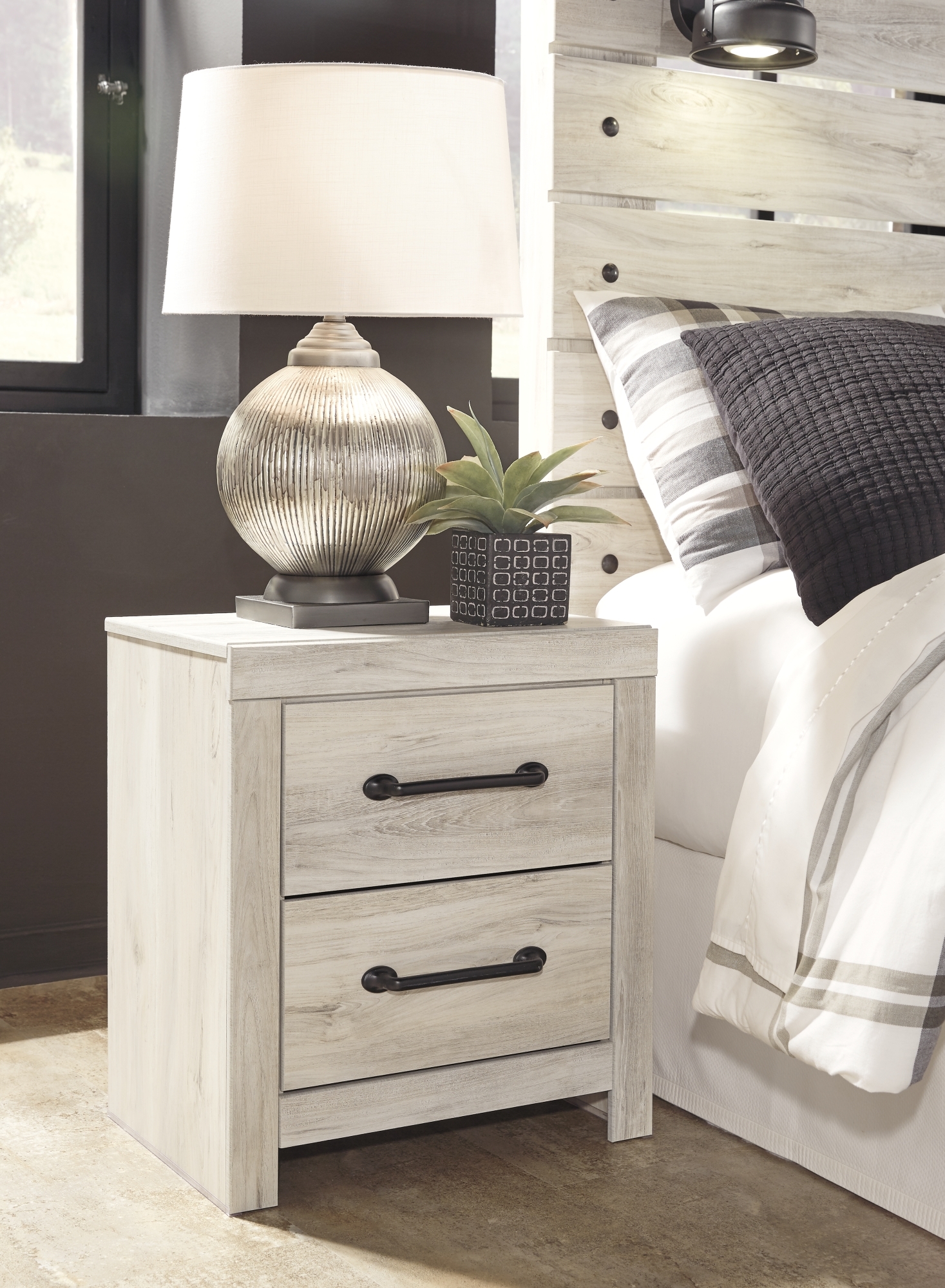 Signature Design by Ashley Cambeck King Bedroom Set