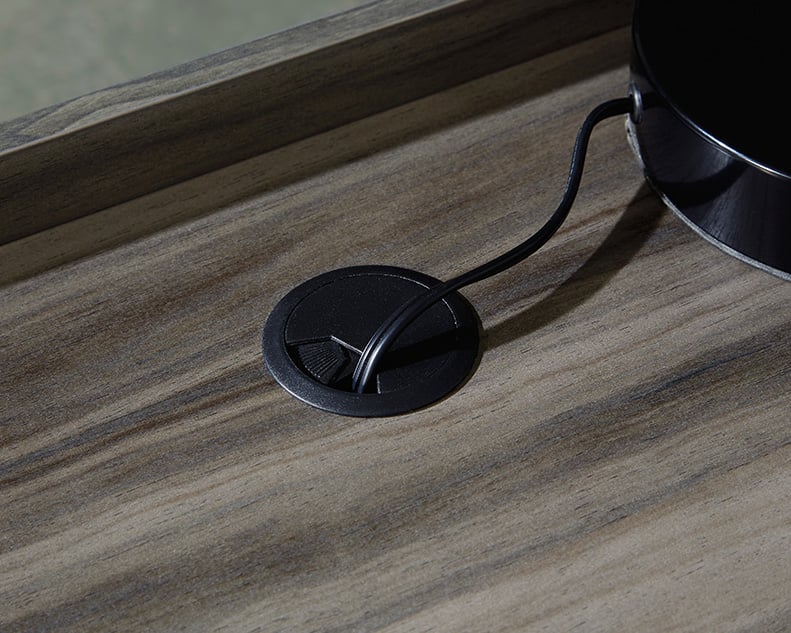 Sauder HARVEY PARK Harvey Park Double Pedestal Desk