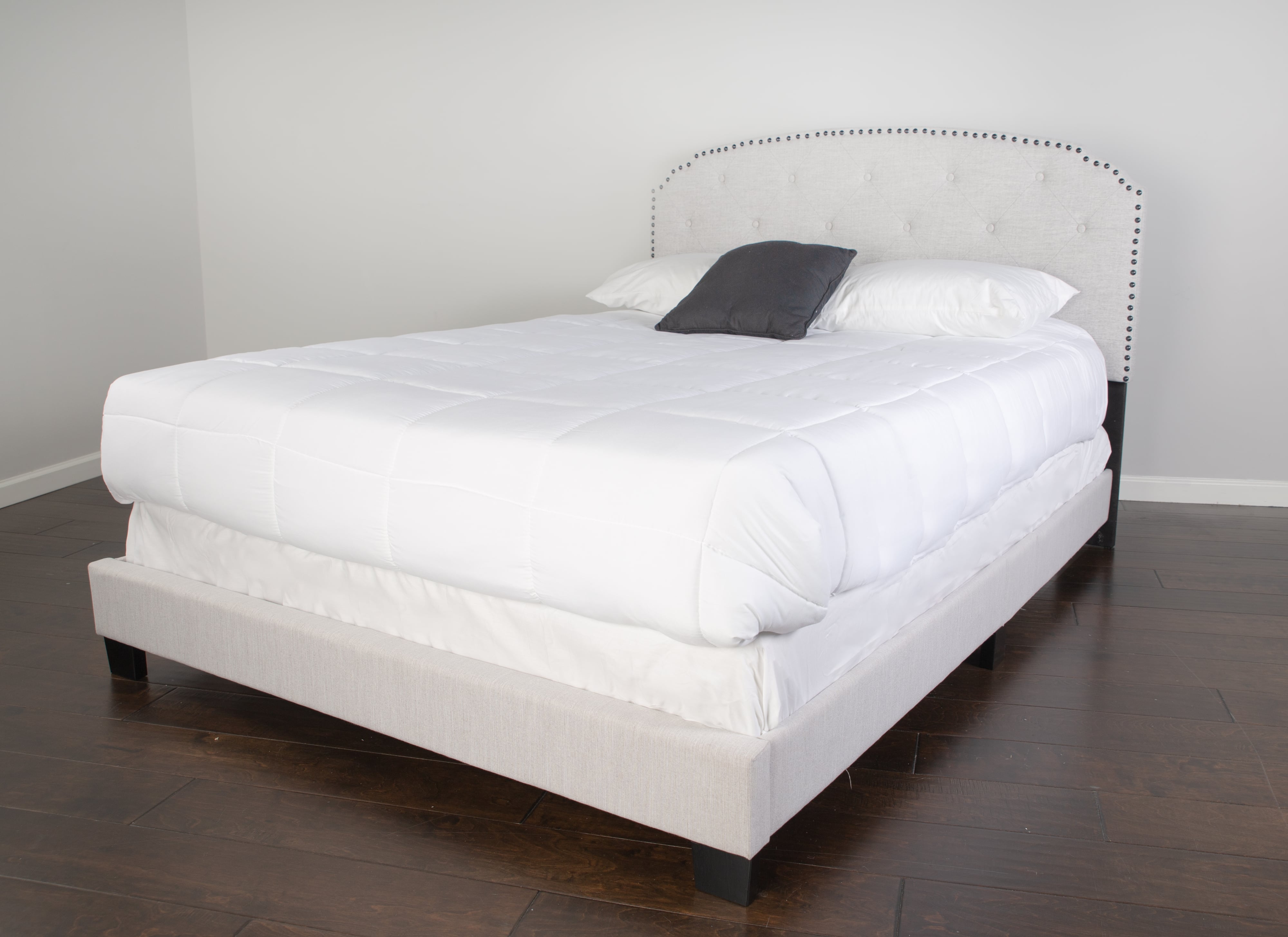 Bernards Olivia Upholstered Queen Bed