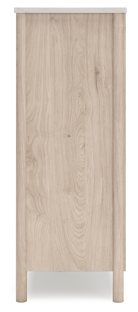 Signature Design by Ashley Cadmori 5-Drawer Chest