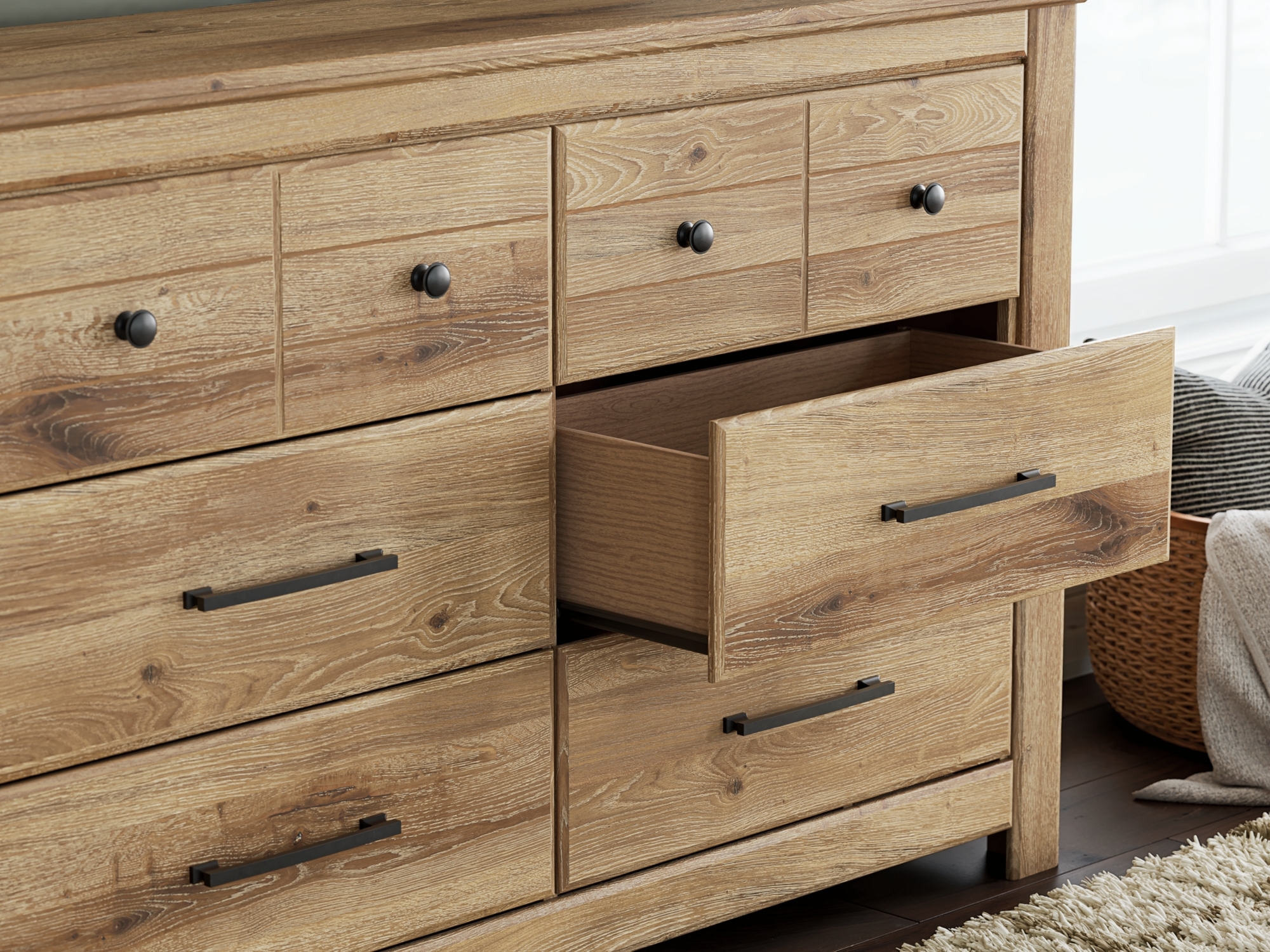 Signature Design by Ashley Makidern Six Drawer Dresser