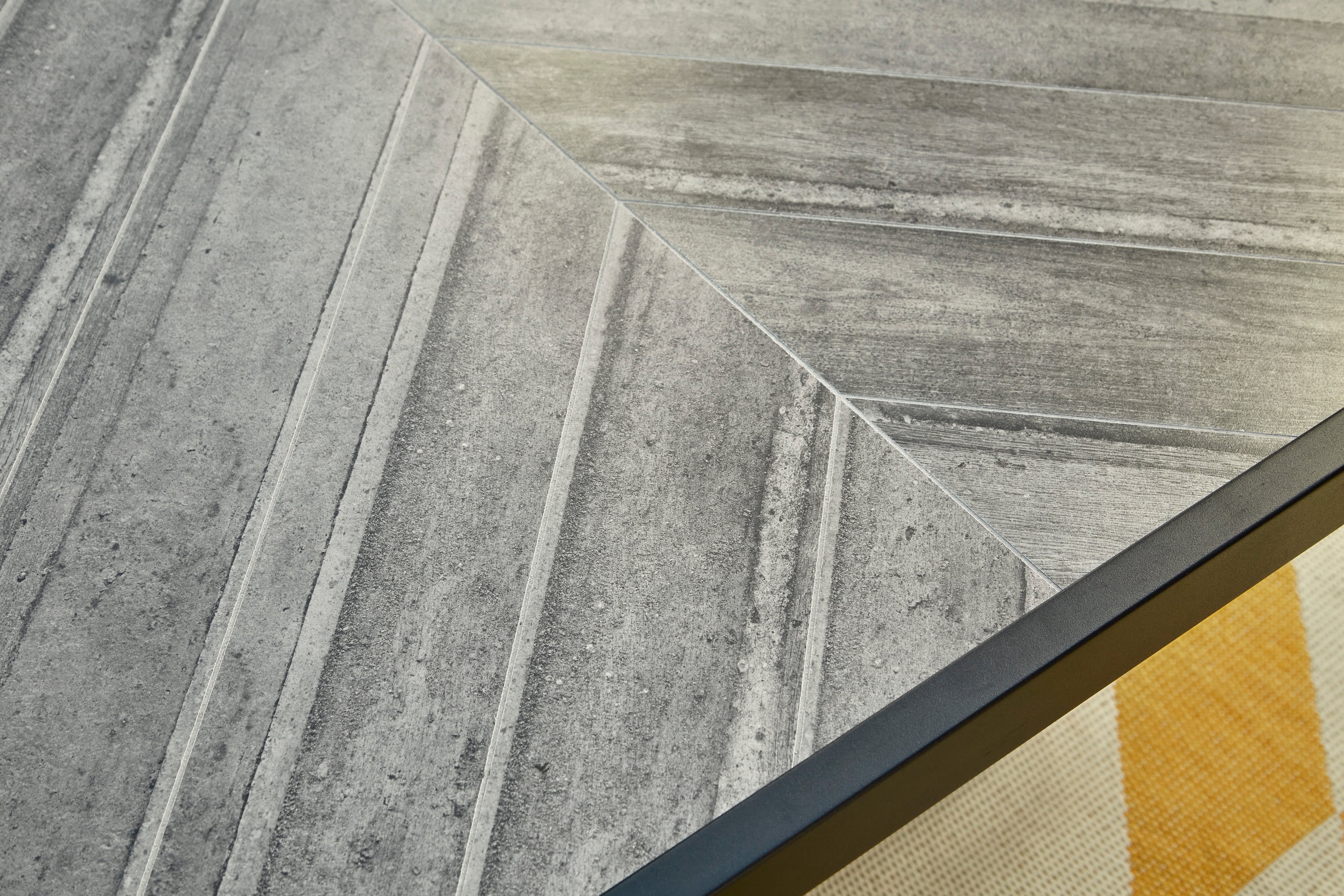 Rect Dining Table W/Umb Opt