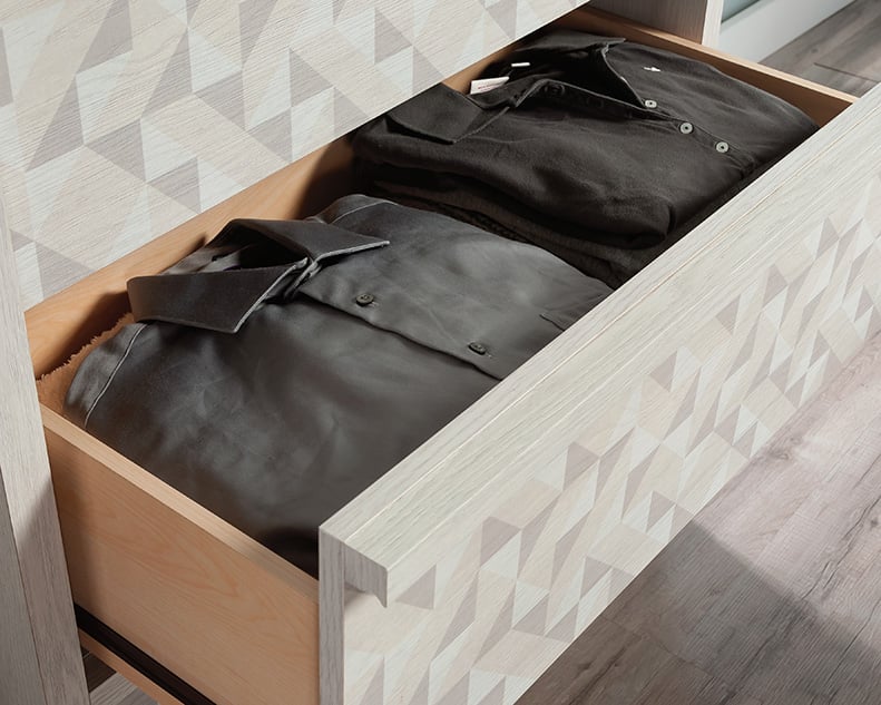 Sauder HARVEY PARK Harvey Park 4-Drawer Chest