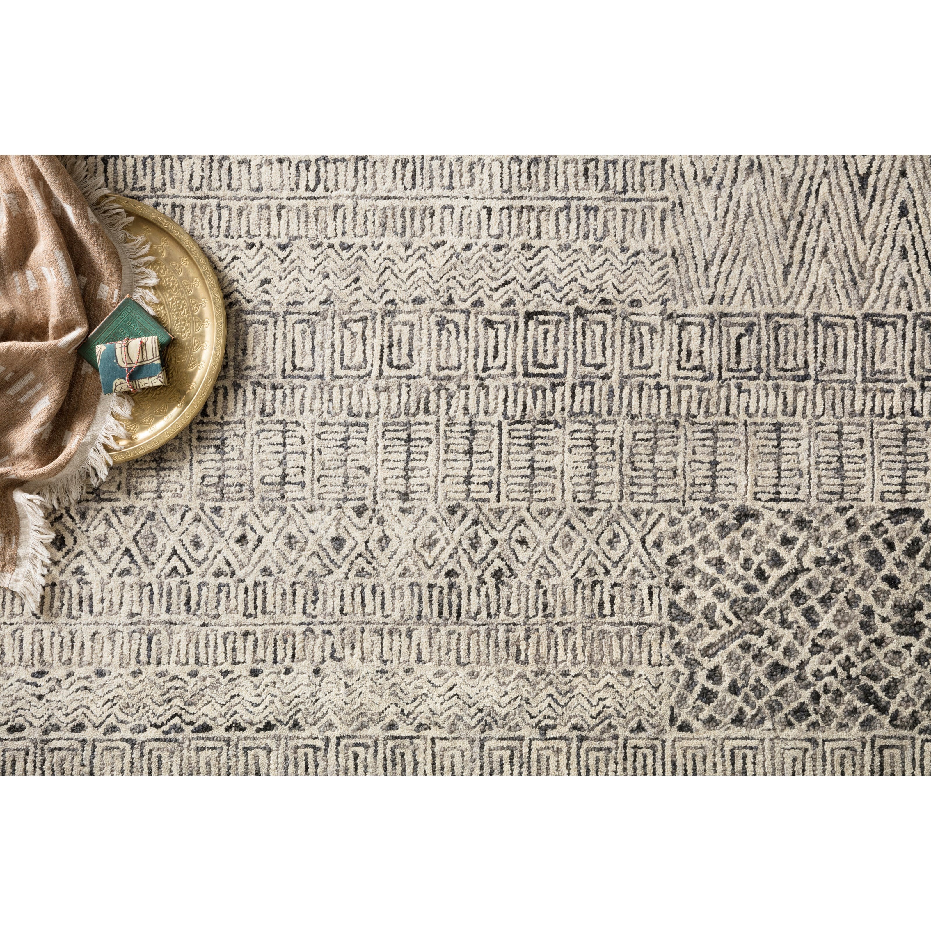 2'6" x 7'6" Charcoal Rug