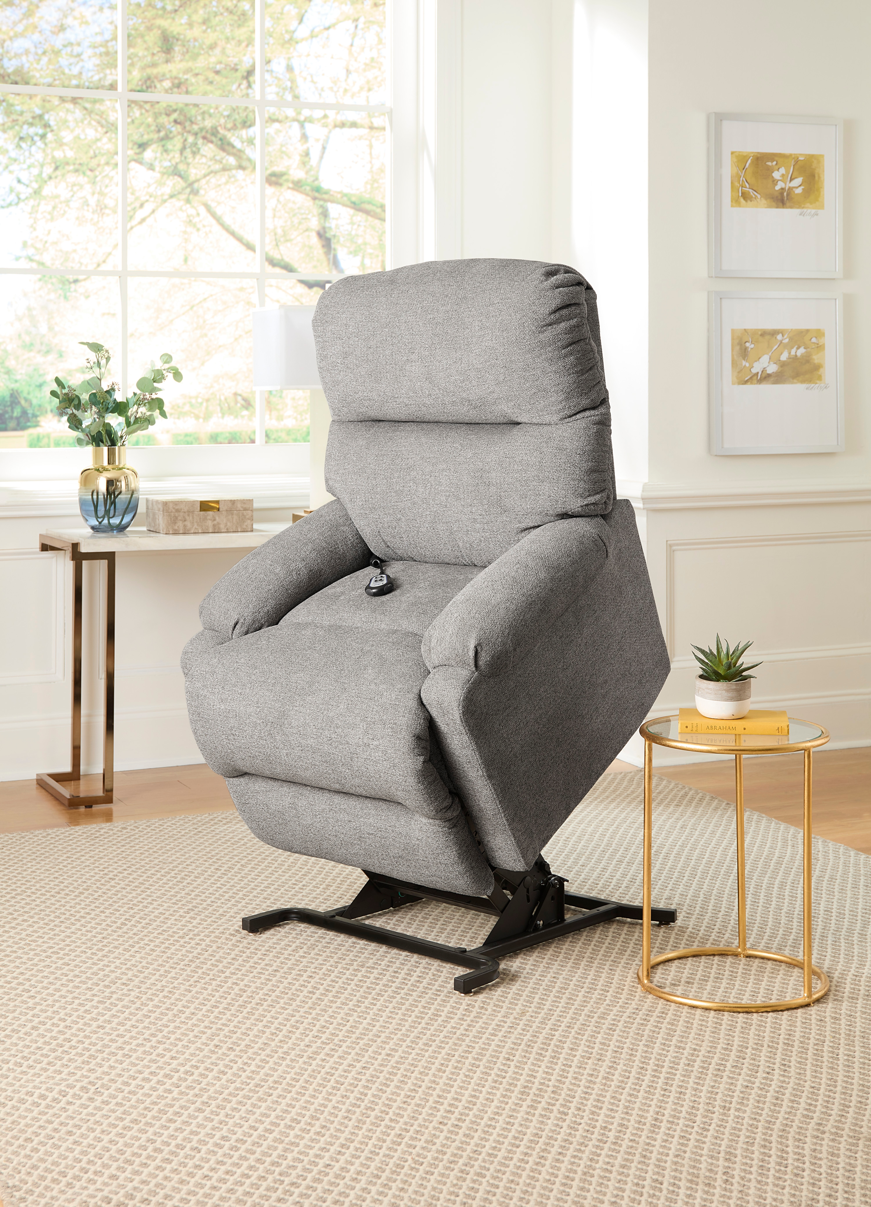 Best Home Furnishings Karen Power Lift Recliner