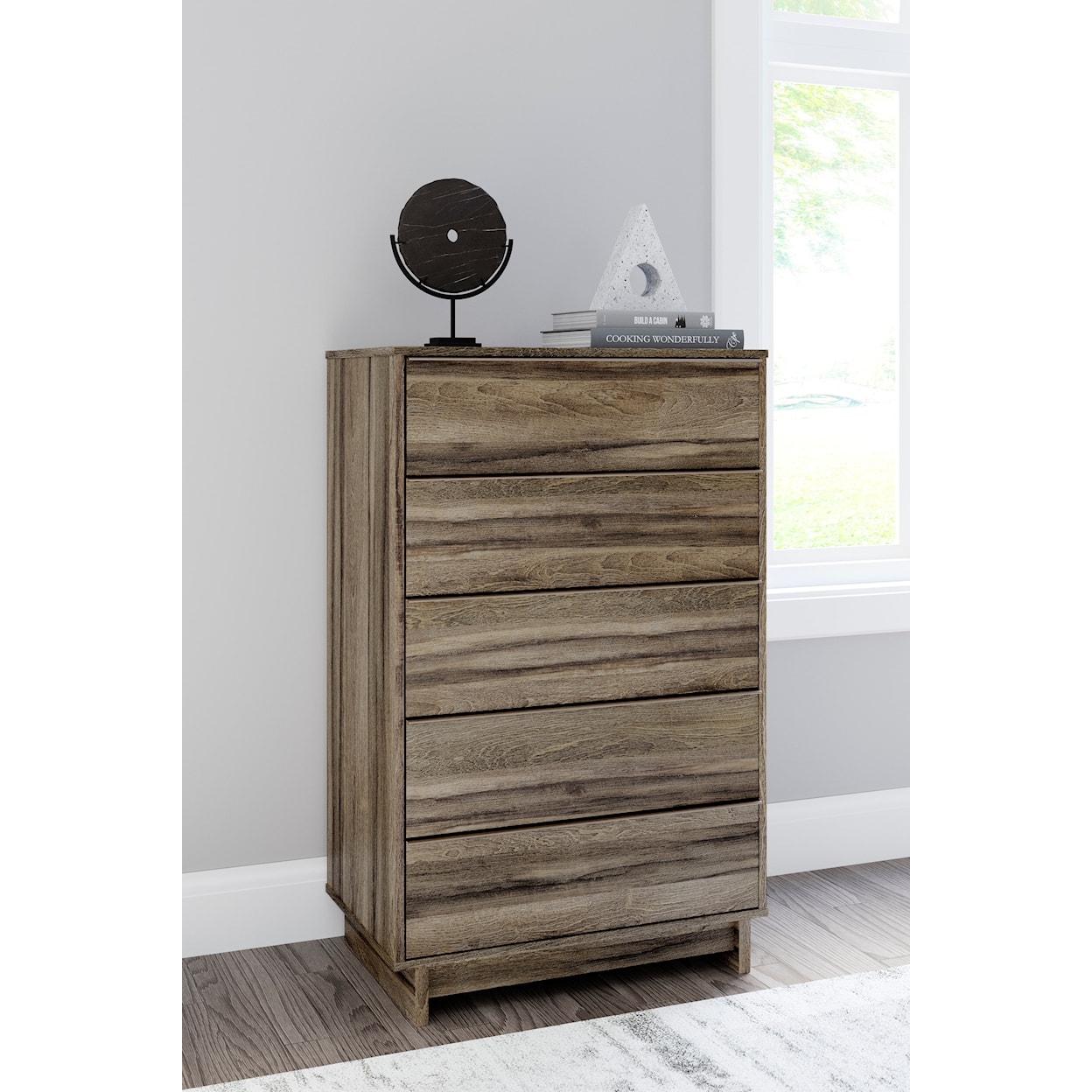 Signature Design by Ashley Shallifer 5-Drawer Chest