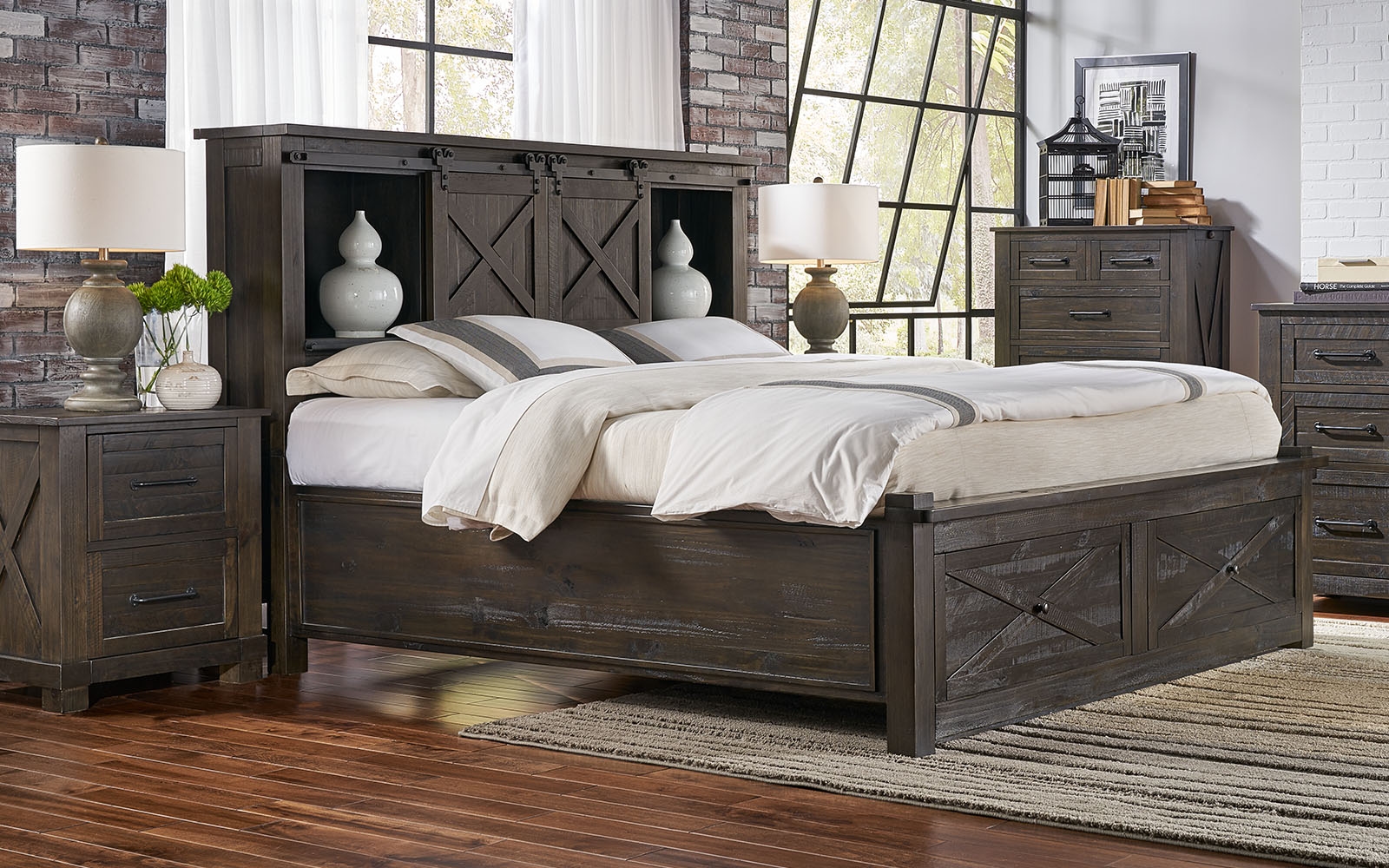 Queen Storage Bed with Footboard Drawers