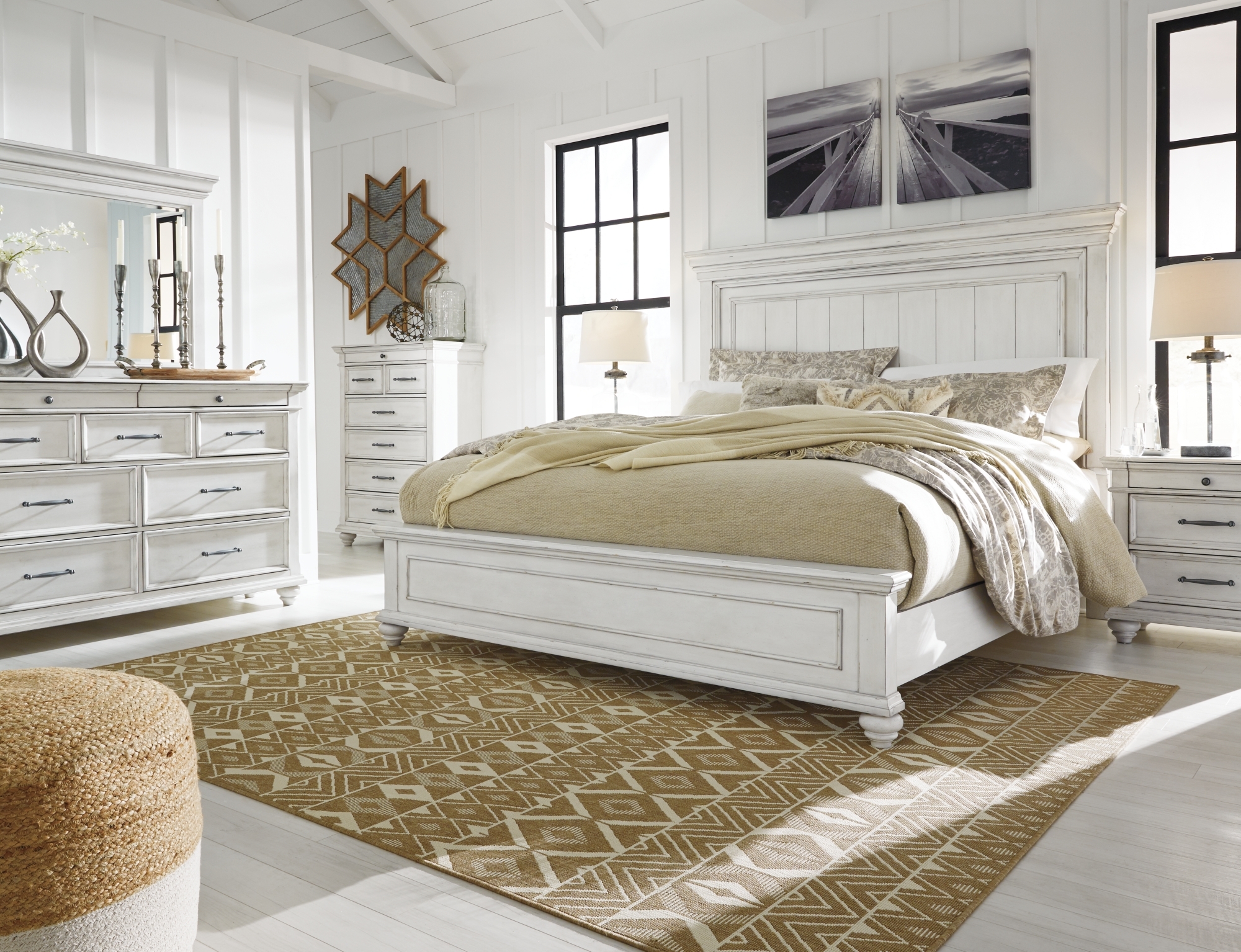Benchcraft Kanwyn Queen Panel Bed
