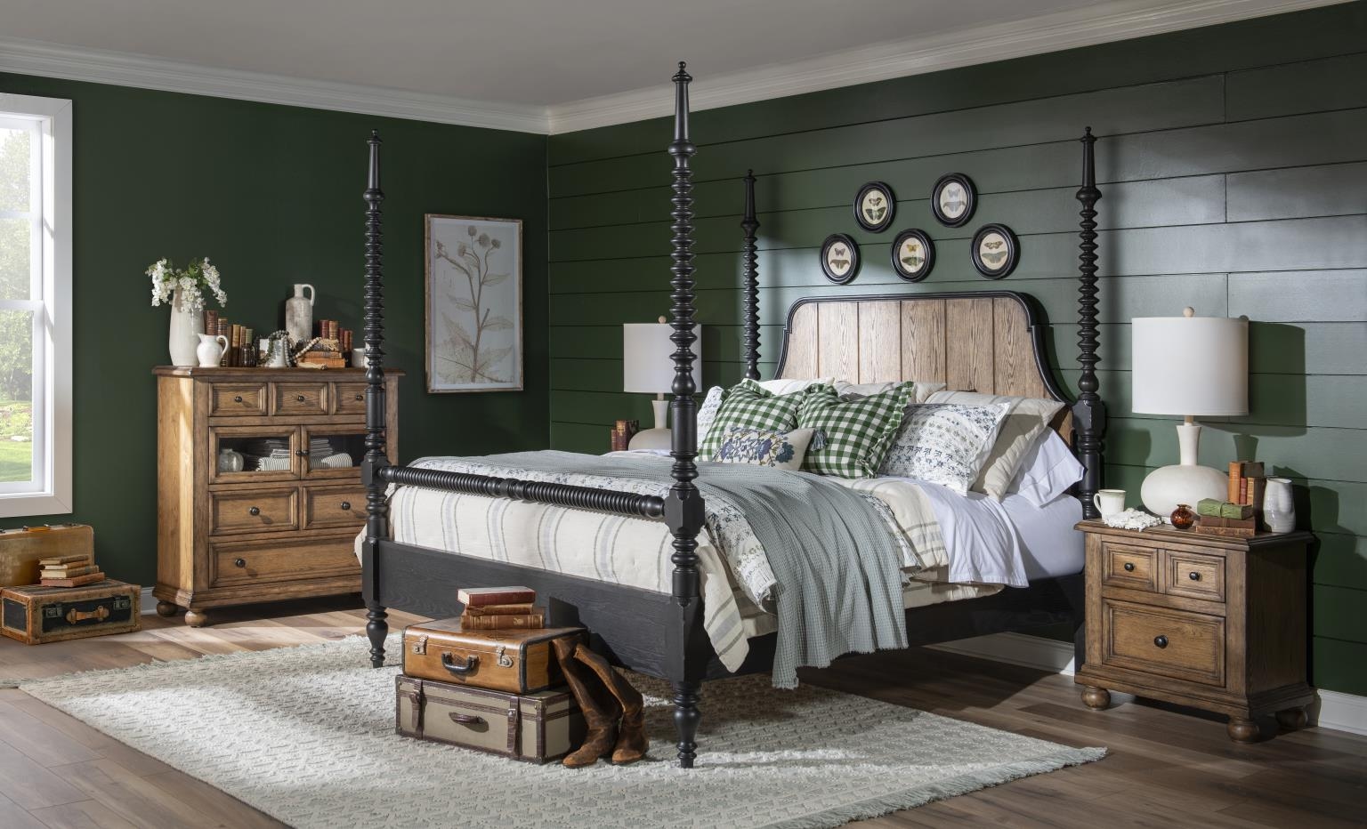 Bobbin Post Bed 5/0 Queen