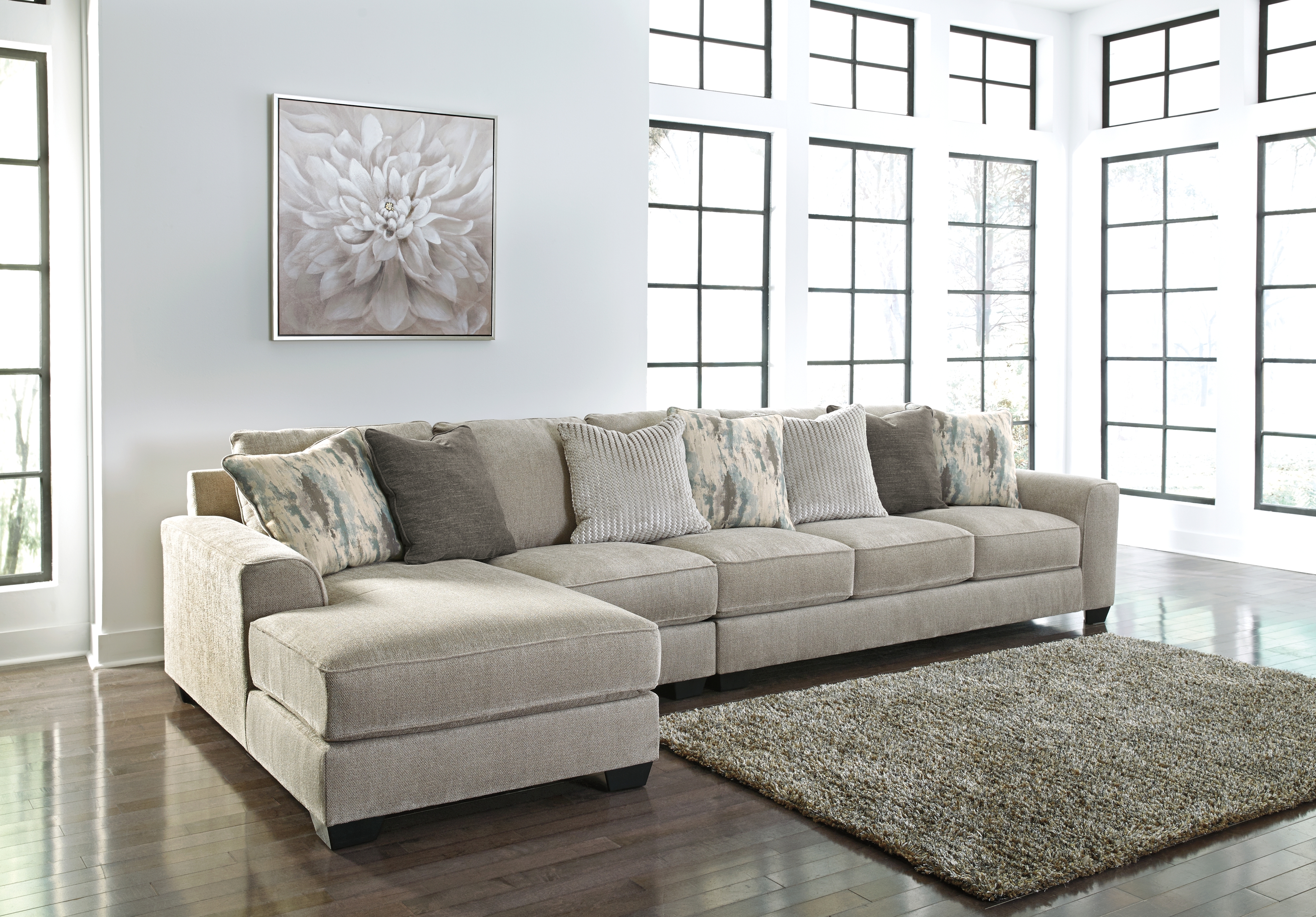 Sectional With Chaise