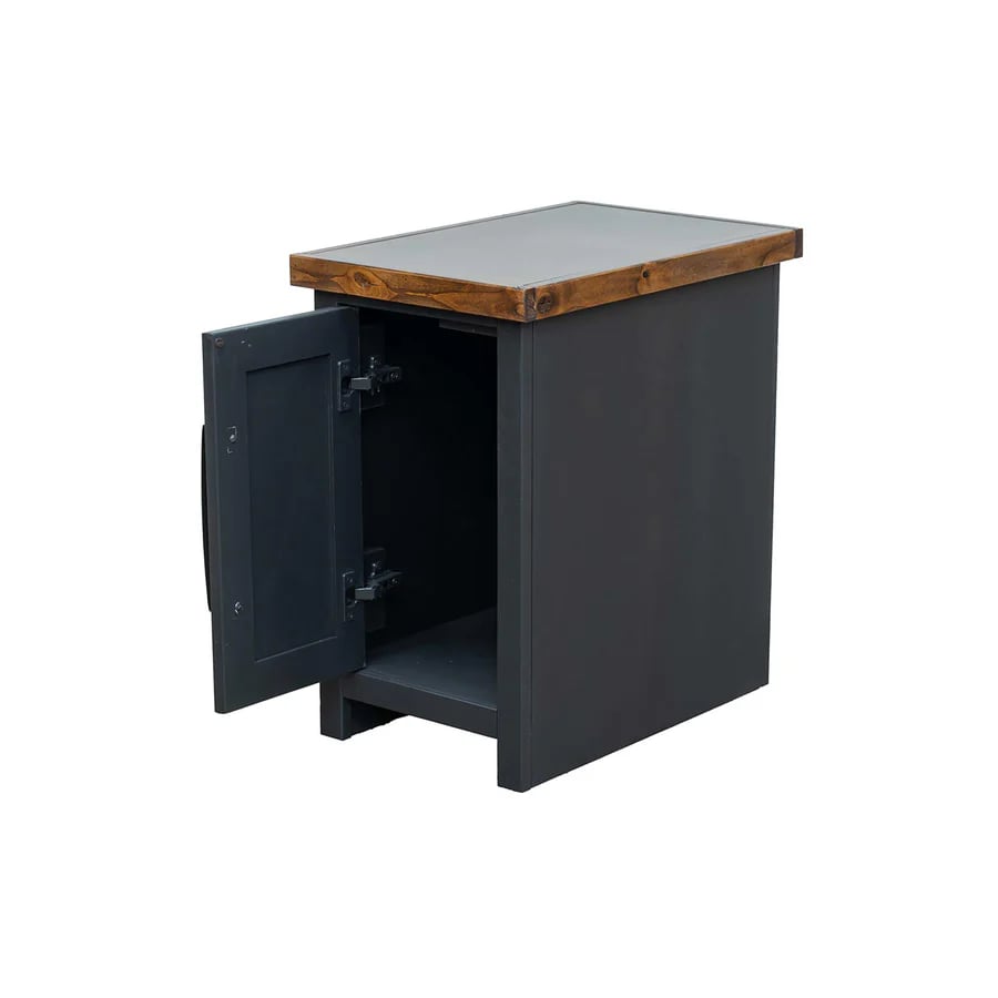 Legends Furniture Essex Chairside Table