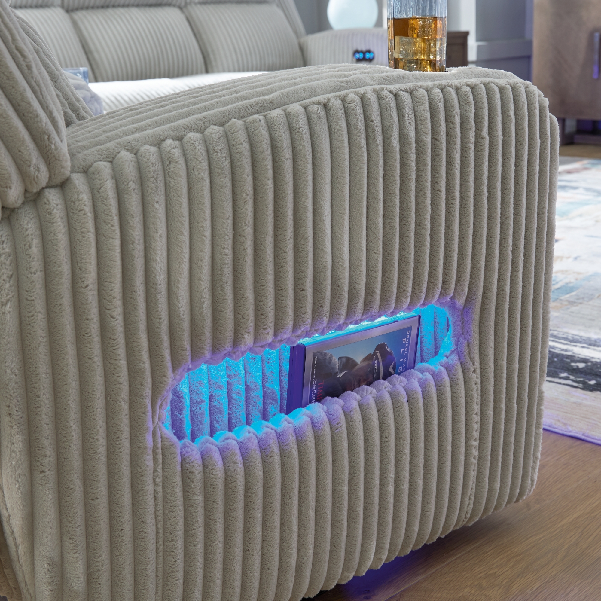 Signature Design by Ashley Forest Lake Pwr Rec Sofa With Adj Headrest