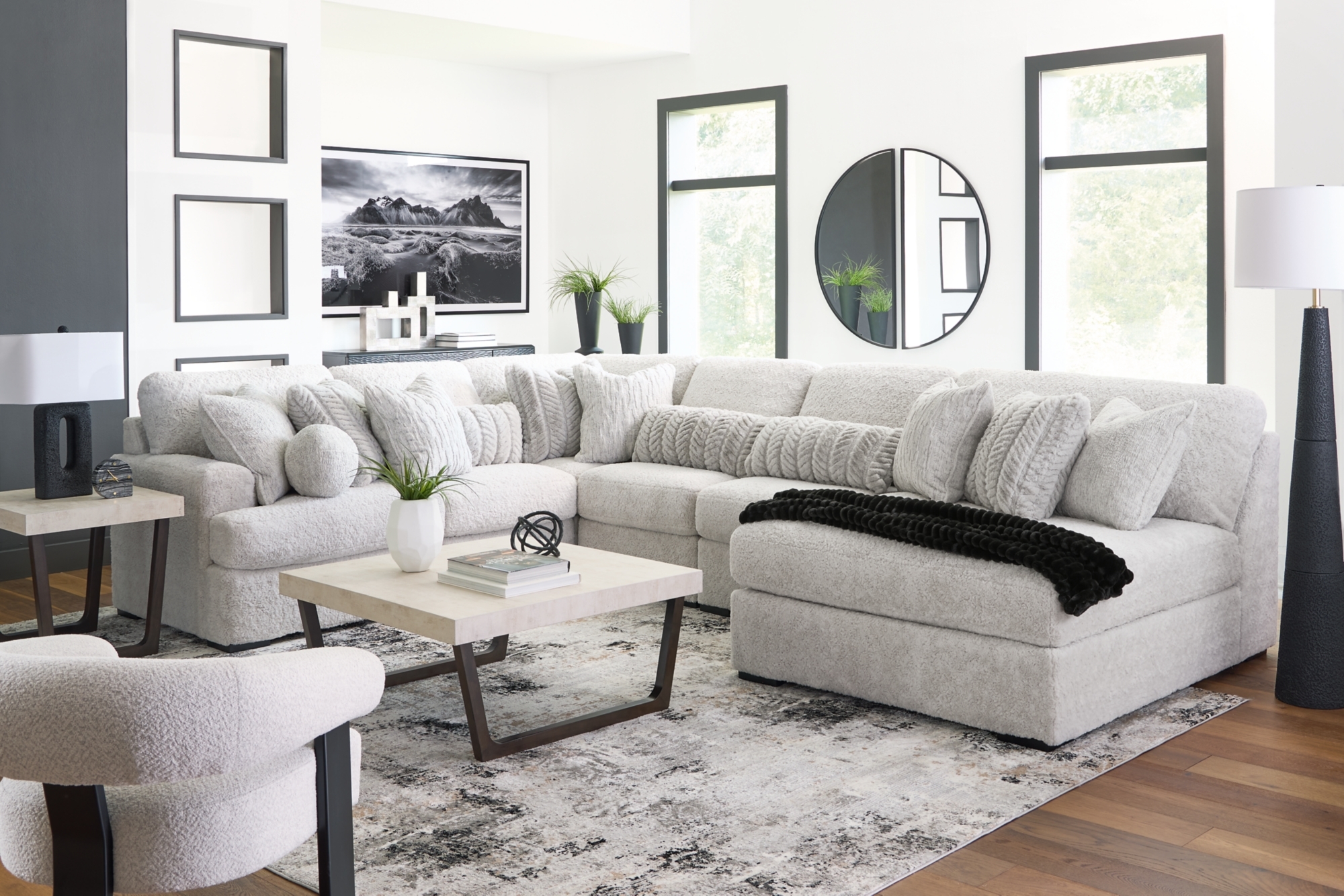 6-Piece Sectional With Chaise