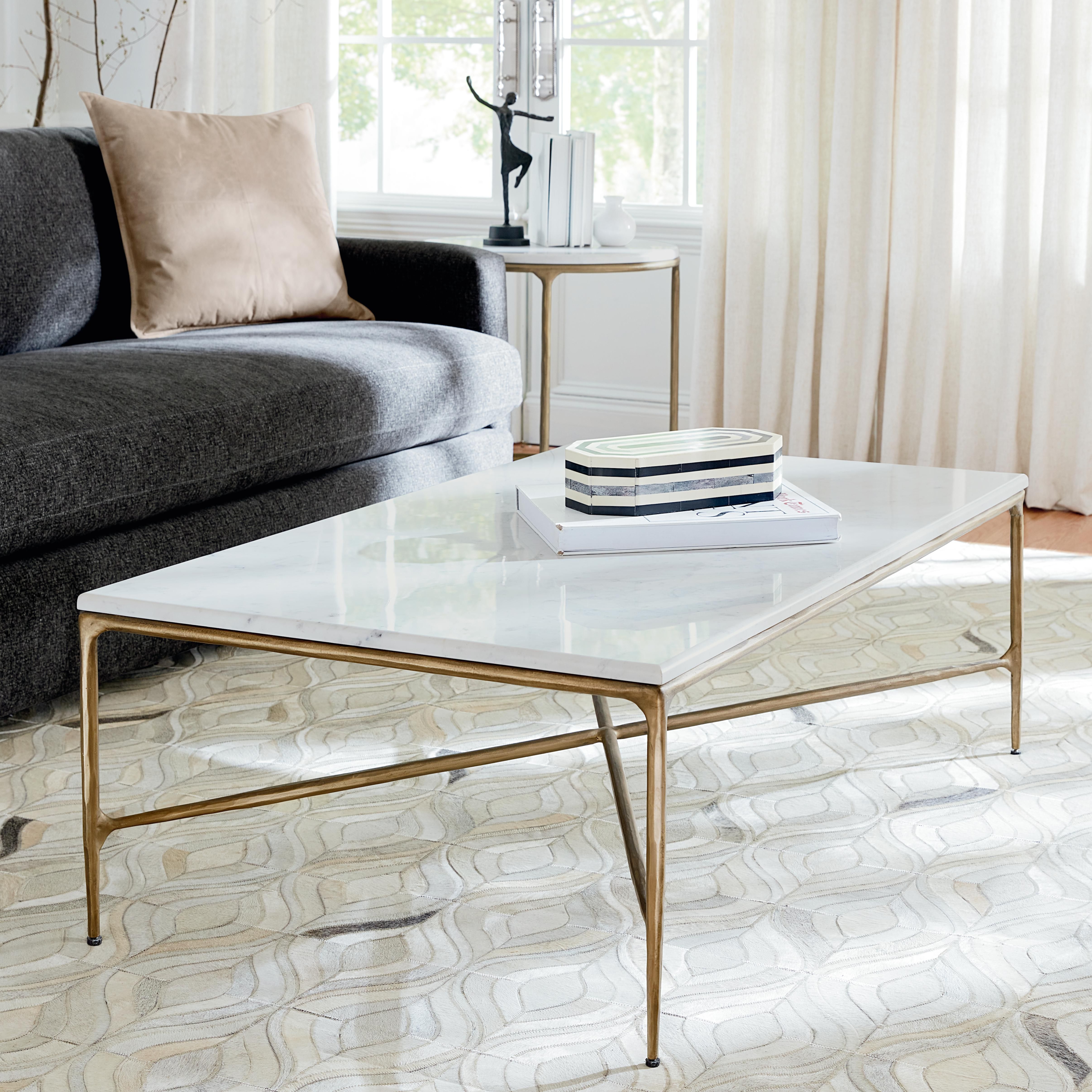 Bassett Keswick Cocktail Table