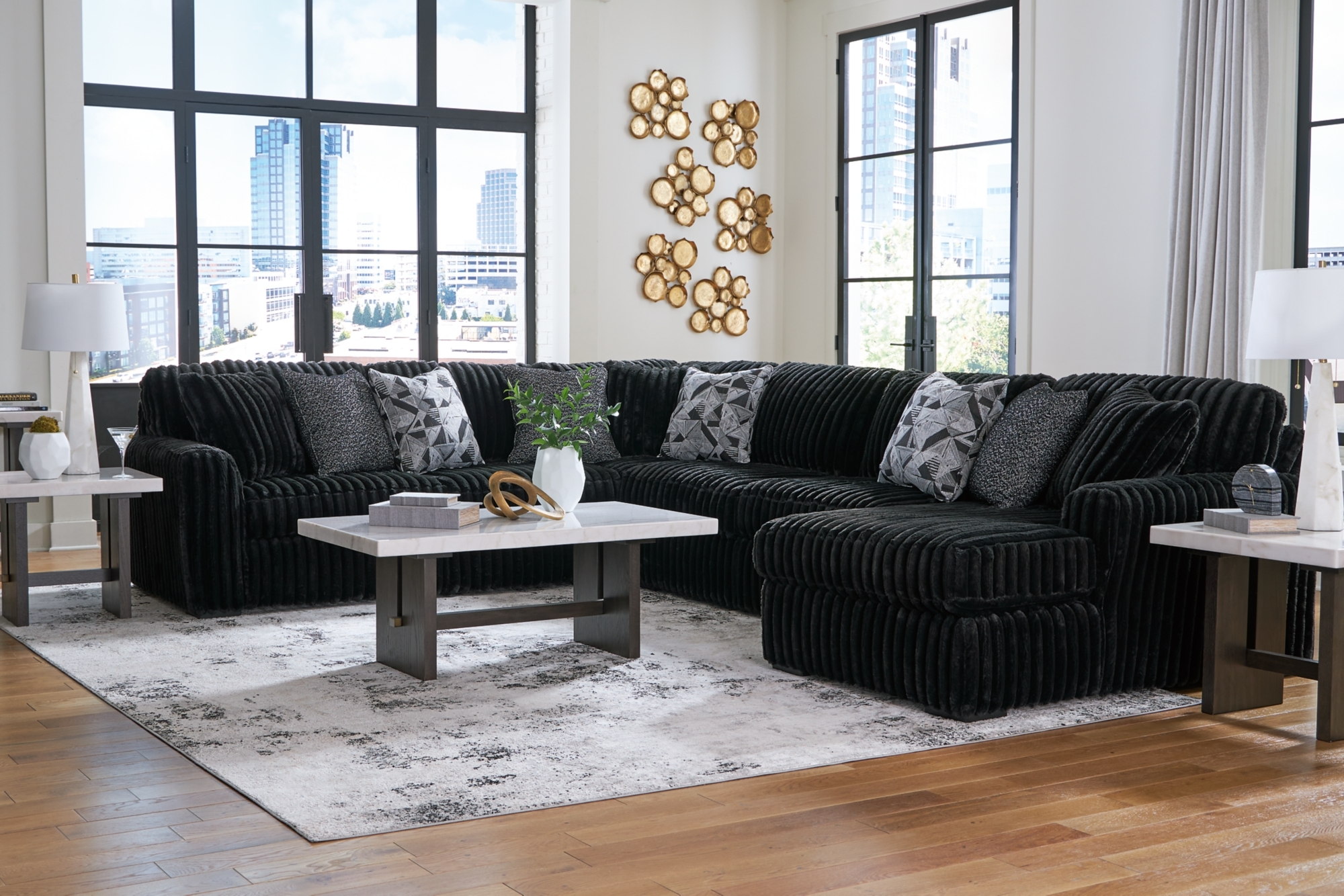4-Piece Sectional With Chaise
