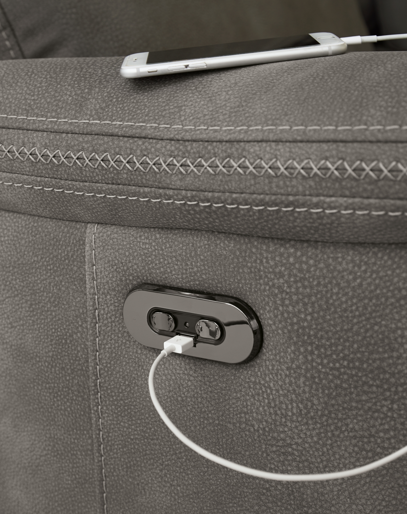 Belfort Select Next-Gen DuraPella Pwr Recliner/Adj Headrest