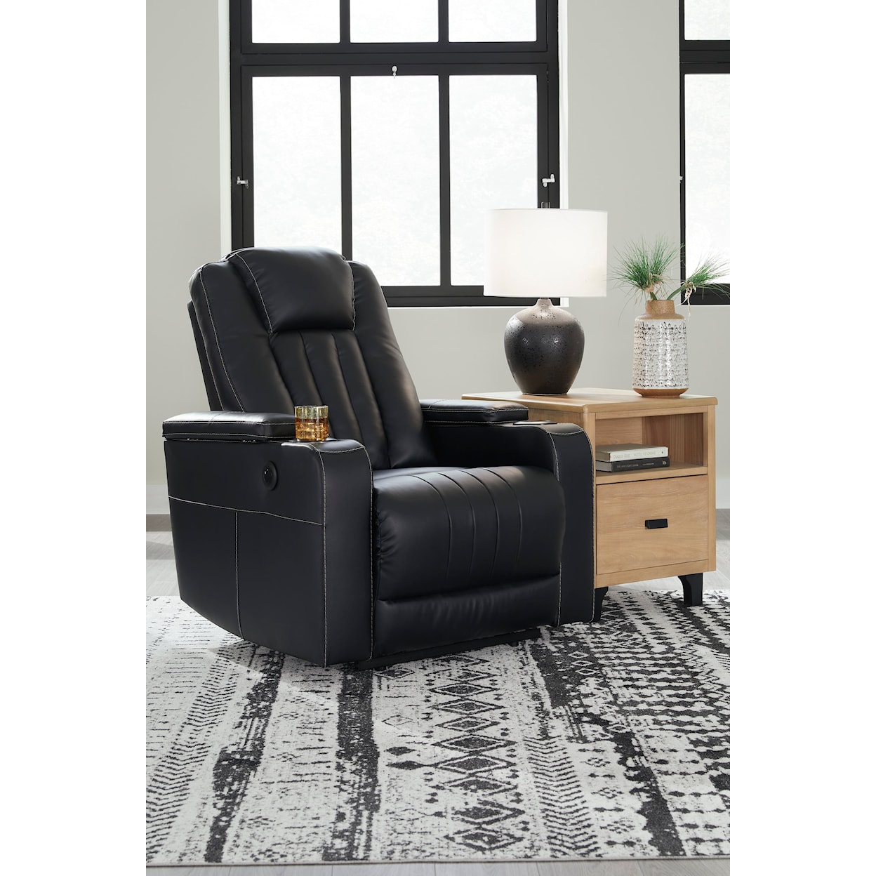 Signature Design by Ashley Center Point Power Recliner