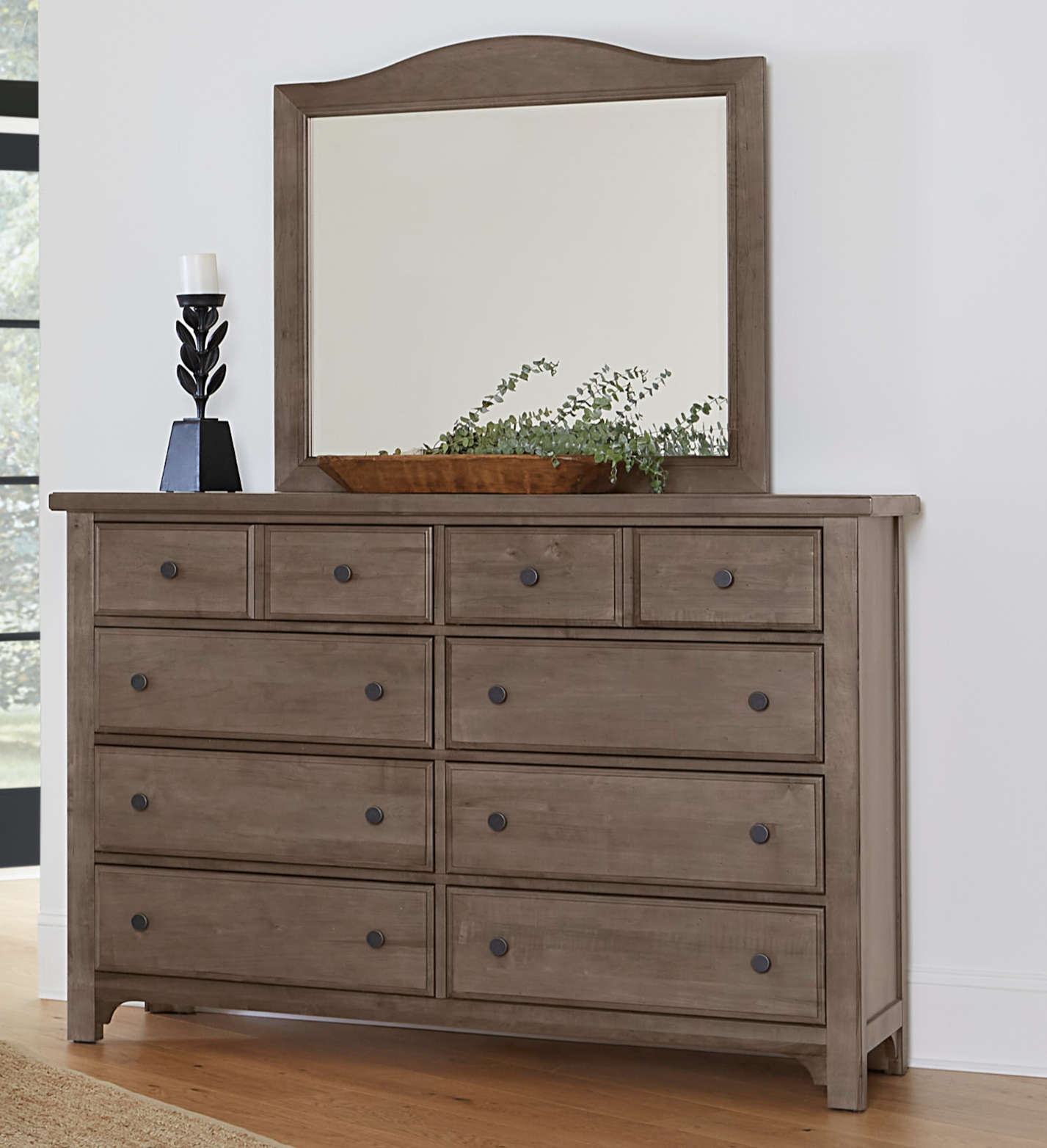 Vaughan-Bassett Cool Farmhouse 4-Piece King Panel Bedroom Set