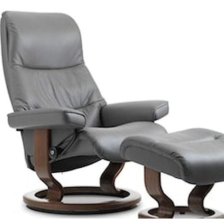 Medium Reclining Chair with Classic Base