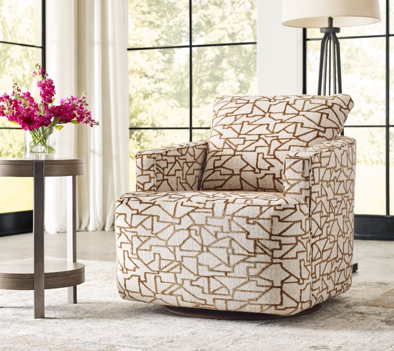 La-Z-Boy Maeve Swivel Gliding Chair