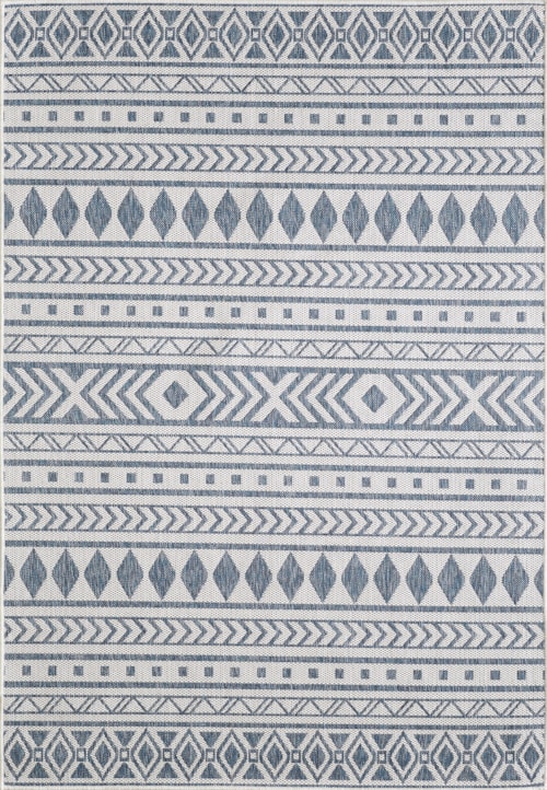 5'3" x 7'7" Ivory Rectangle Rug