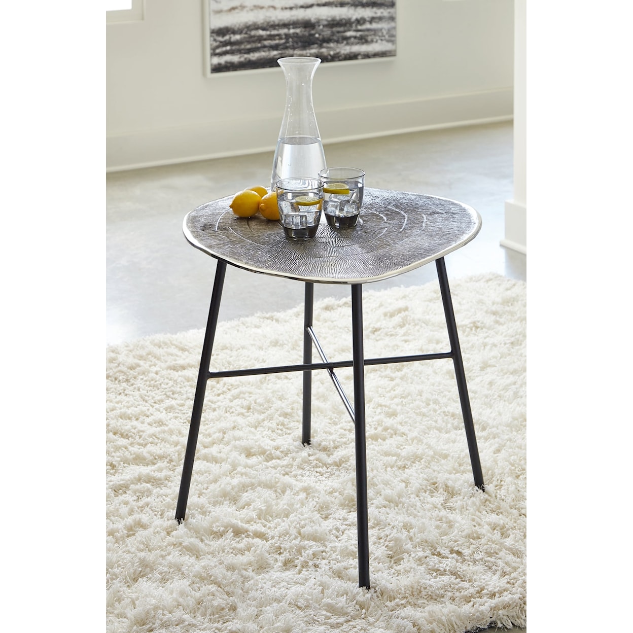 Signature Design Laverford Round End Table