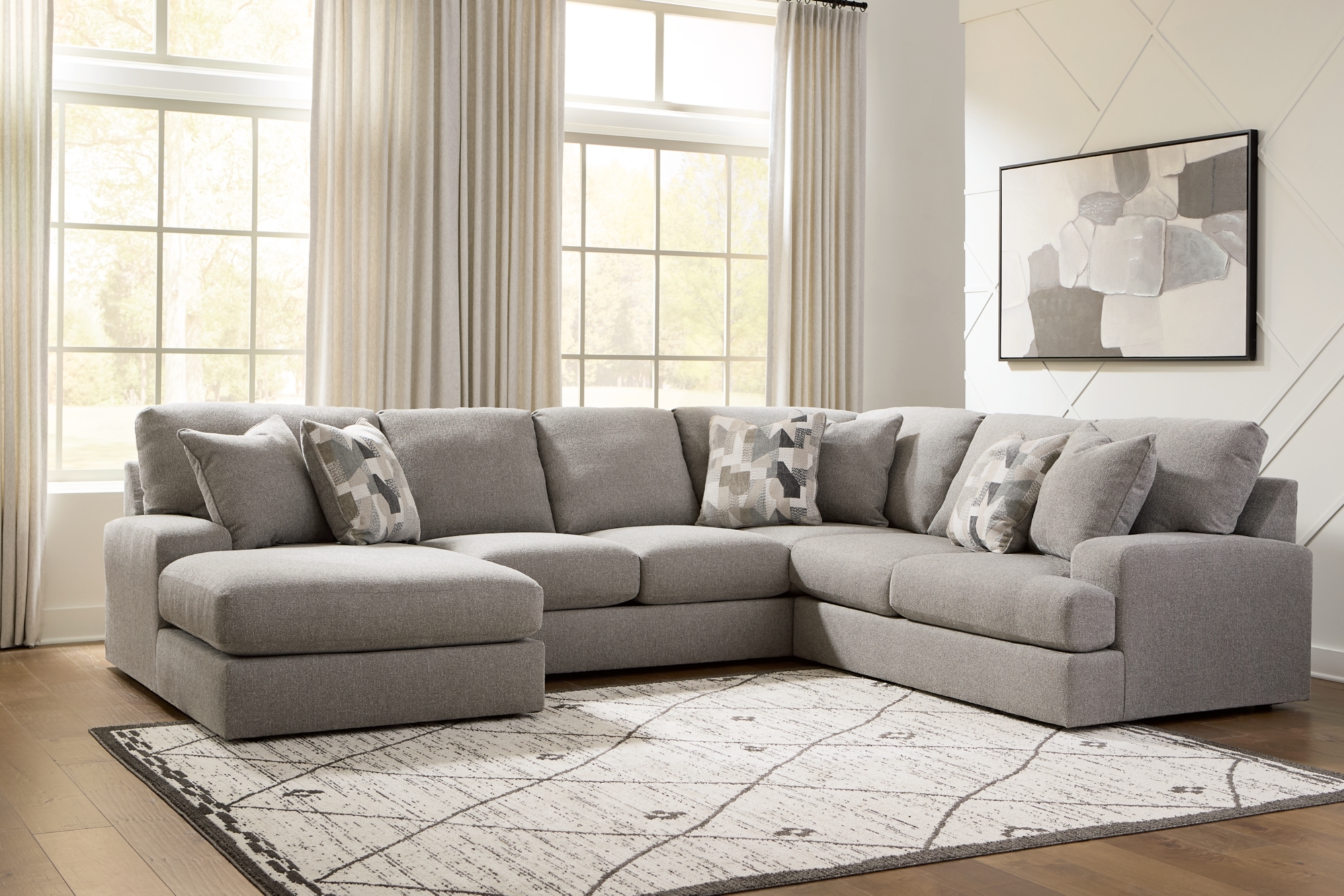 Sectional With Chaise